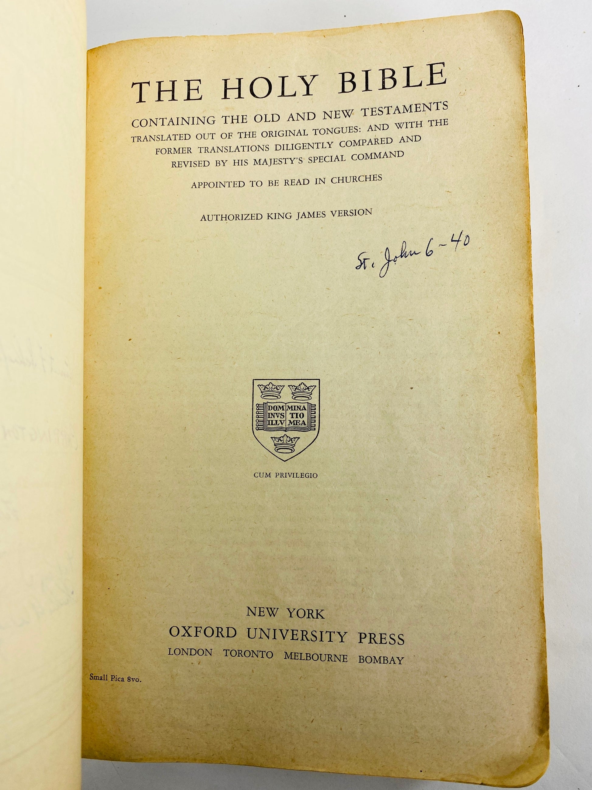 Freemasonry collectible vintage New York Bible Oxford press 1956. Secret ritual society. Masonic Lodge. King James Version