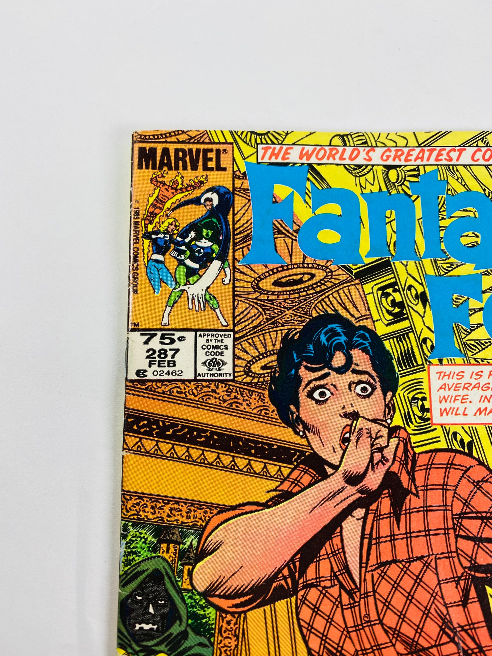 1986 Fantastic Four 287 Marvel vintage comic book Featuring Invisible Woman, She-Hulk, Human Torch and Mister Fantastic with Doctor Doom.