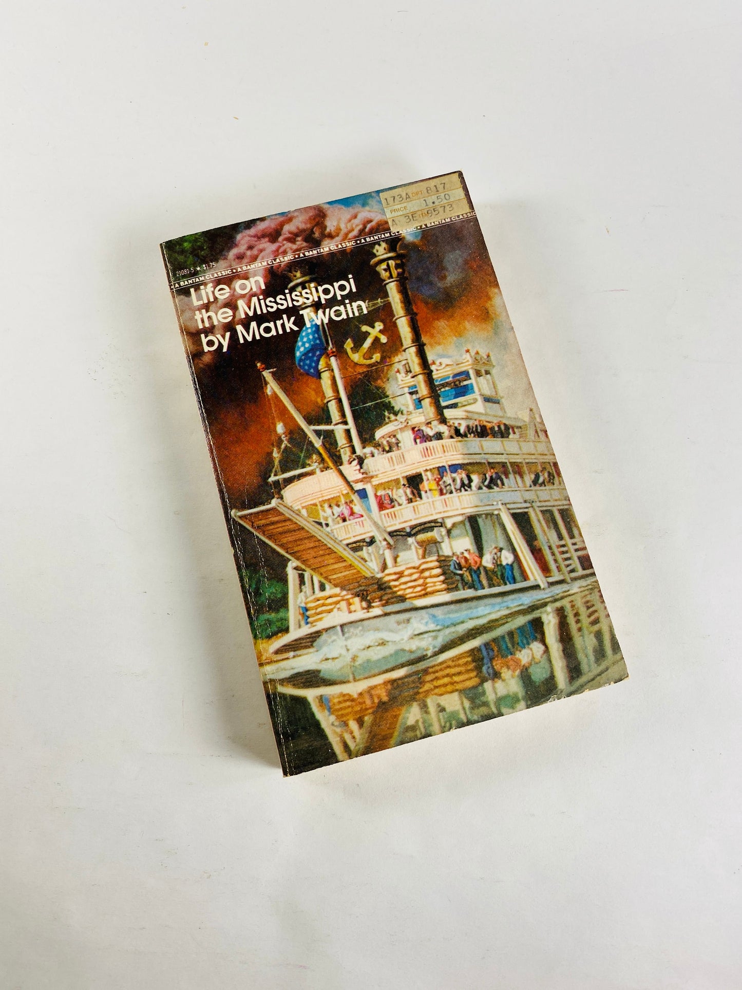 Mark Twain Vintage paperback book Innocents Abroad, Pudd'nhead Wilson, Life on Mississippi Connecticut Yankee in King Arthur Court, Letters