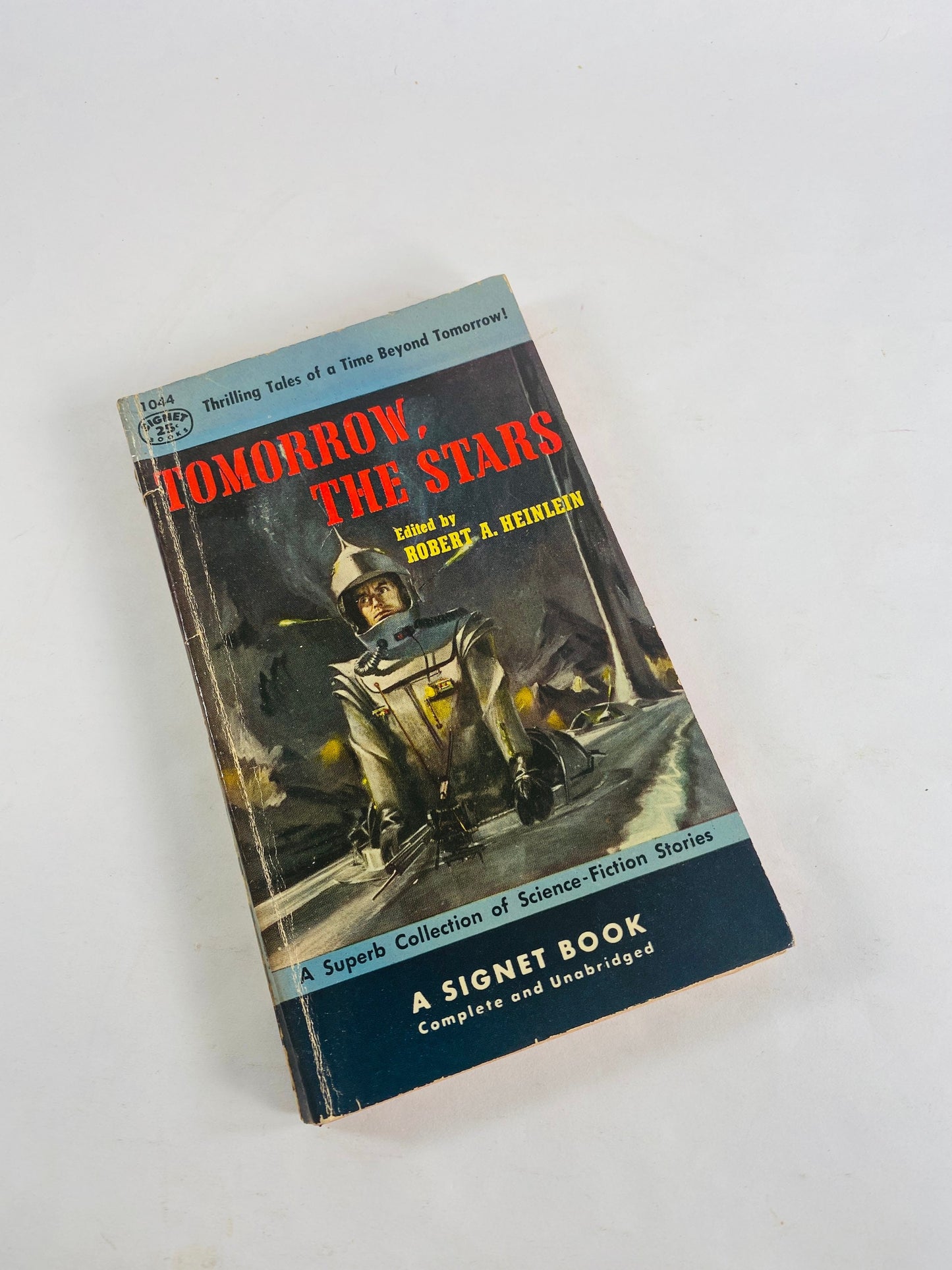 1952 Robert Heinlein author of Starship Troopers Vintage paperback book Starman Jones Door into Summer Podkayne of Mars Puppet Masters