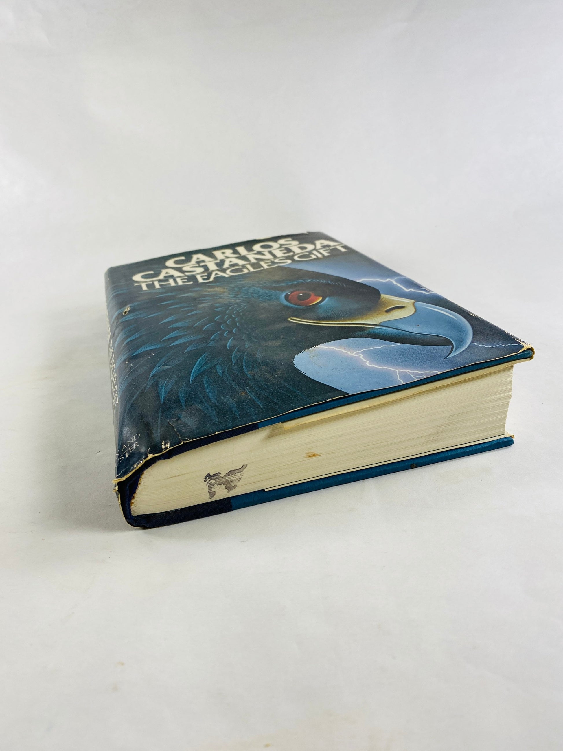 Eagle’s Gift by Carlos Castaneda vintage book about sorcery, second awareness and manifestation circa 1981 telekinesis Fringe