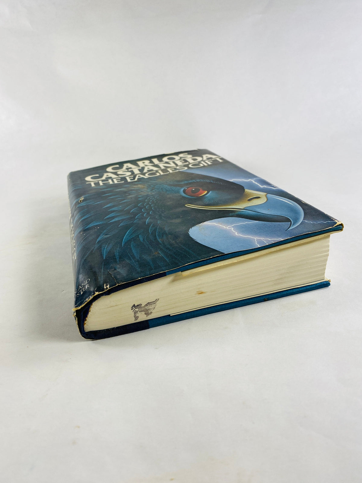 Eagle’s Gift by Carlos Castaneda vintage book about sorcery, second awareness and manifestation circa 1981 telekinesis Fringe