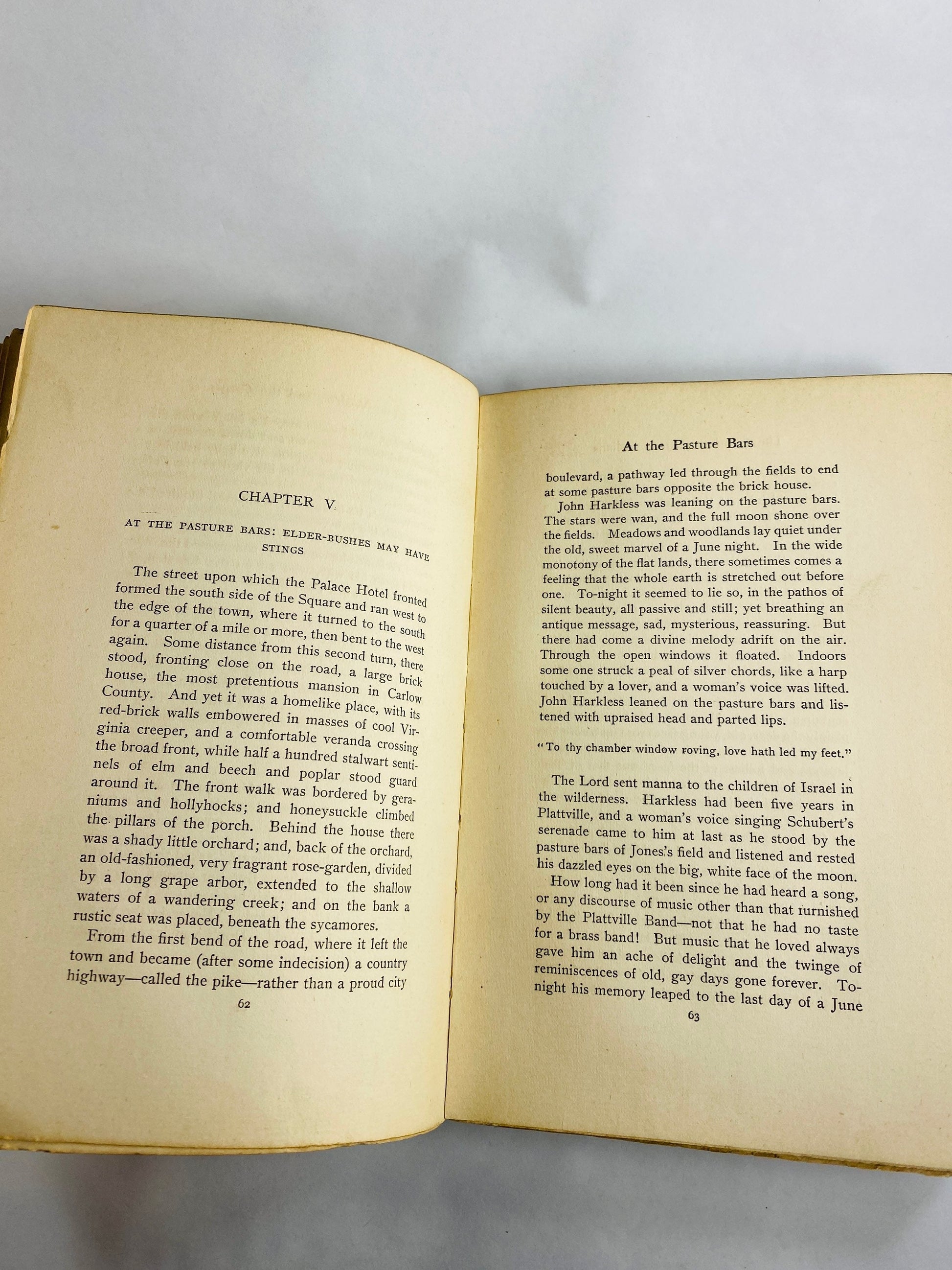 1899 Gentleman from Indiana by Booth Tarkington FIRST EDITION Vintage book about the Fight against political corruption. Green cloth boards