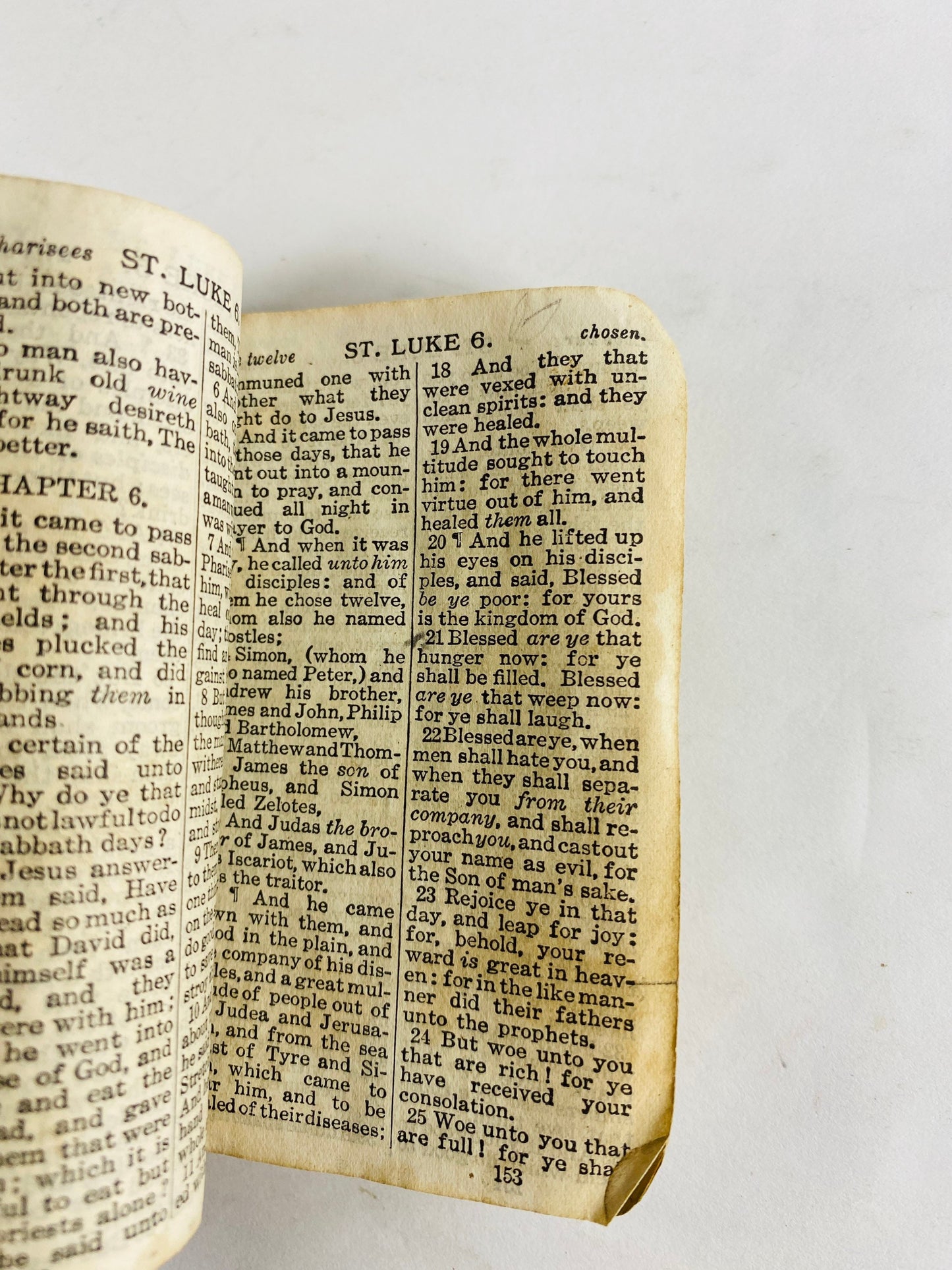 1917 Holy Bible with worn leather cover New York based American Bible Society. King James New Testament. Small miniature book POOR Condition