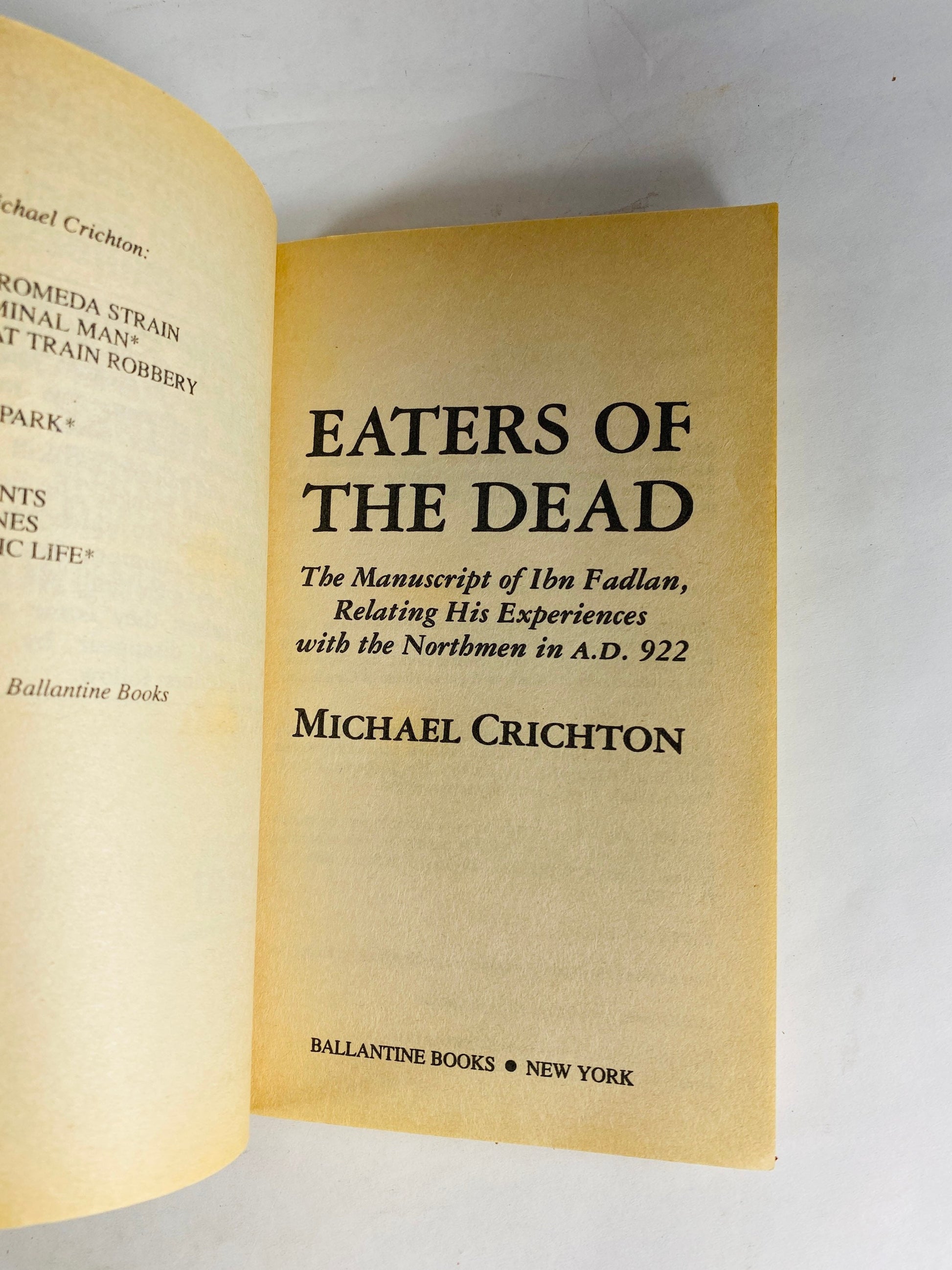 Eaters if the Dead by Michael Crichton Early PRINTING vintage paperback book circa 1991