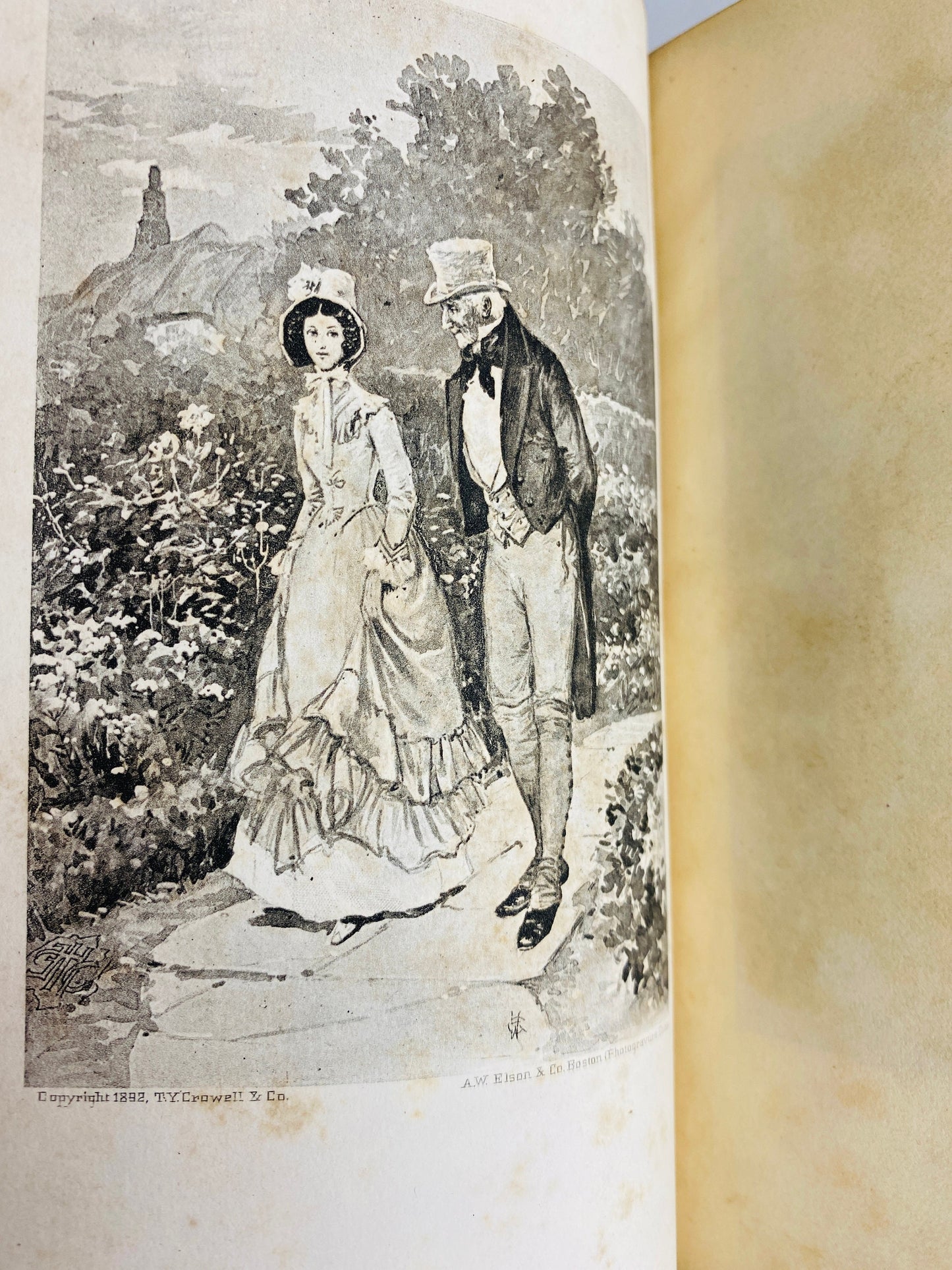 Cranford by Elizabeth Gaskell circa 1892 Adapted for the BBC series. FANTASTIC ANTIQUE vintage book gift for any British show fan!