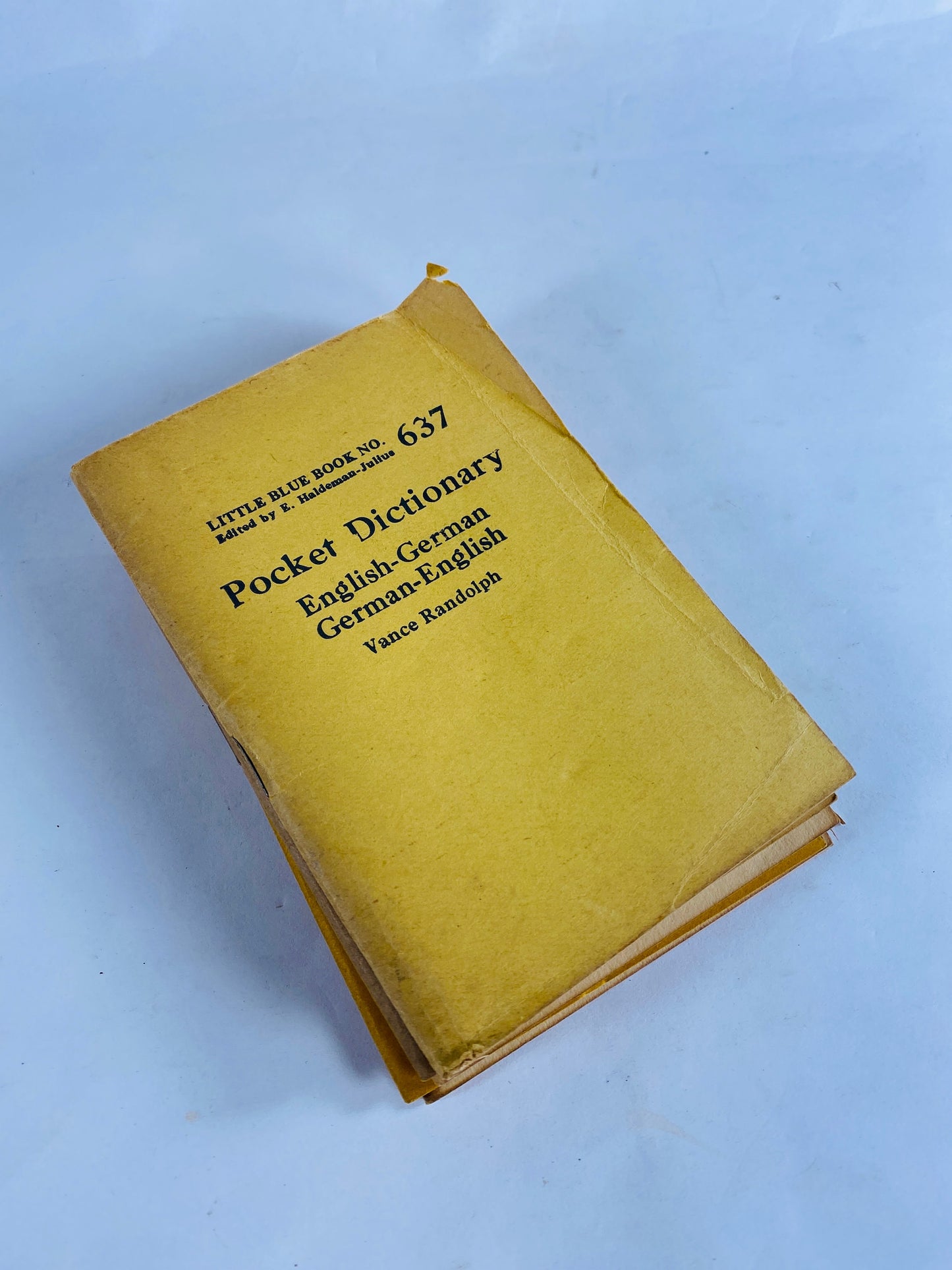 1920's Little Blue Booklets Elements of Wood Working, Piece of String, Crime at Red Inn, Gambler Crooked Tricks, Artist Wife Haldeman-Julius