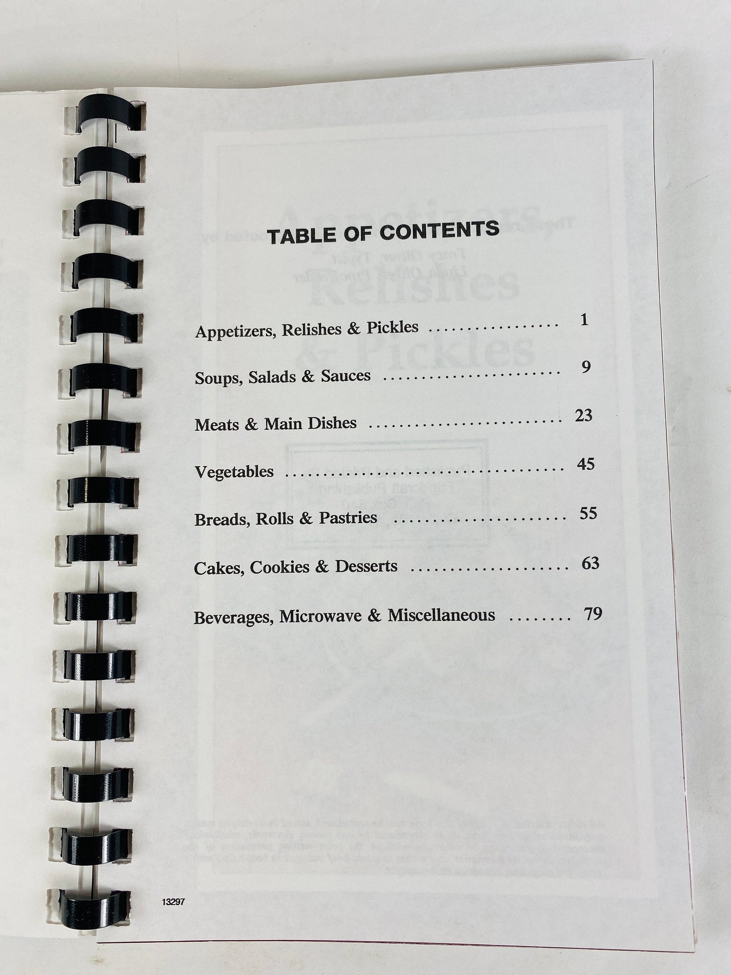 Brazos Crossing Cookbook of Sweet Adelines International, Houston Texas. Vintage book circa 1996 Appetizers relishes pickles chicken beef