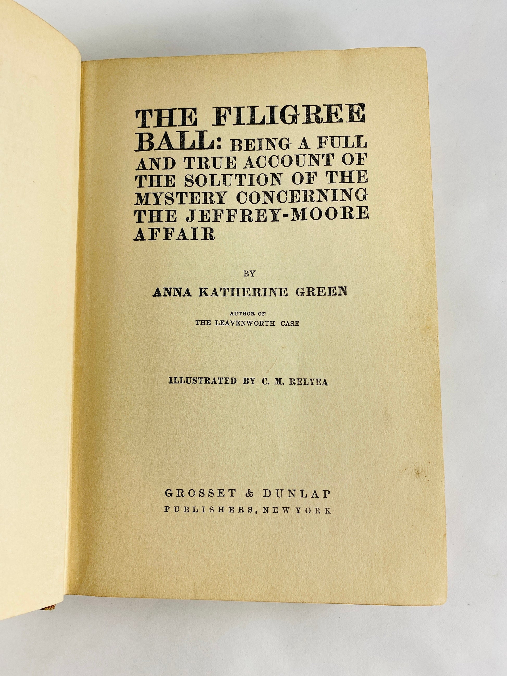 1903 Filigree Ball Anna Katharine Green vintage book of murder at a lavish wedding at an ancestral property and the mystery behind it