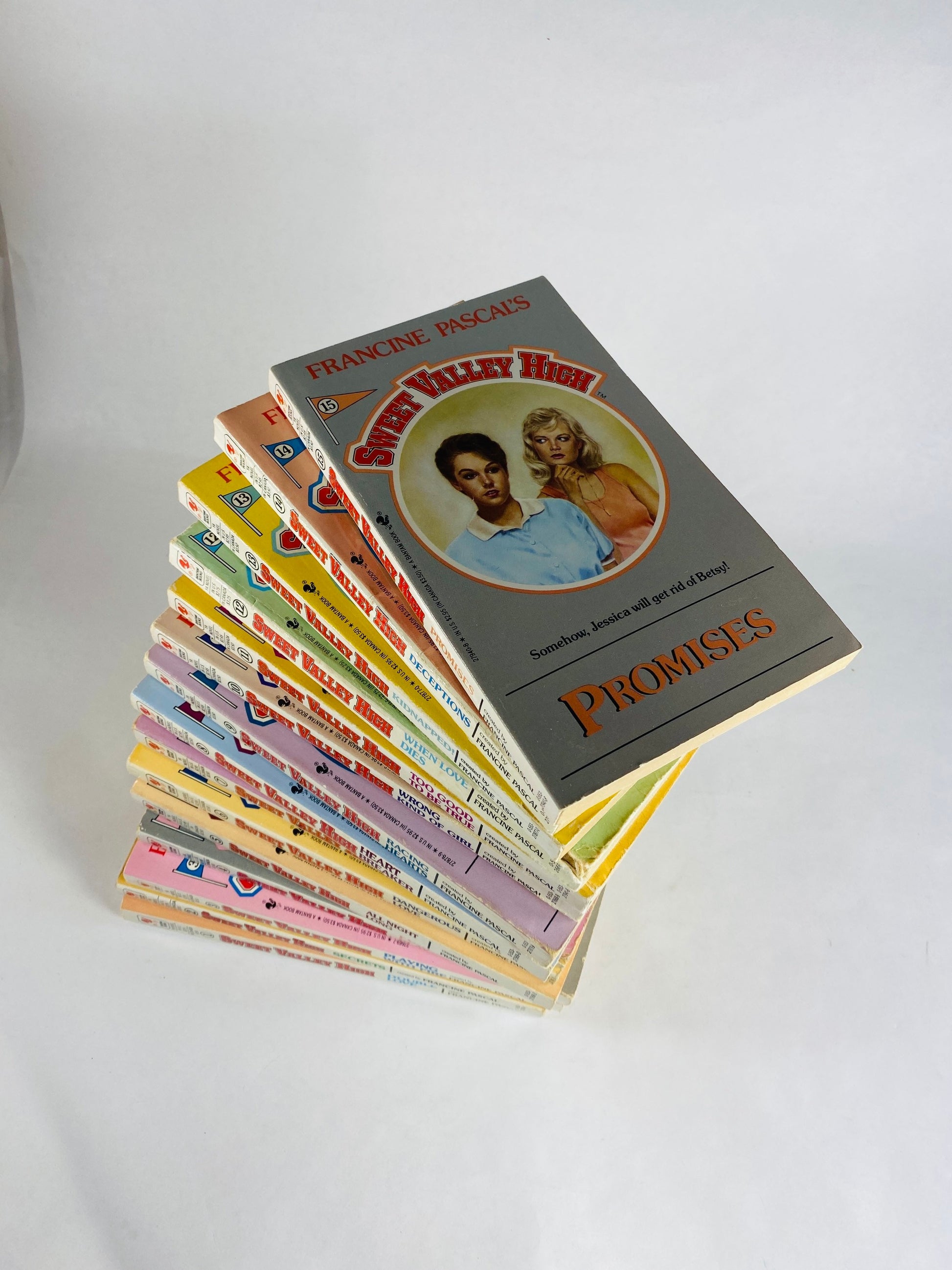 Sweet Valley High vintage paperback books circa 1988 by Francine Pascal Twins Elizabeth Jessica Wakefield vol 1-15