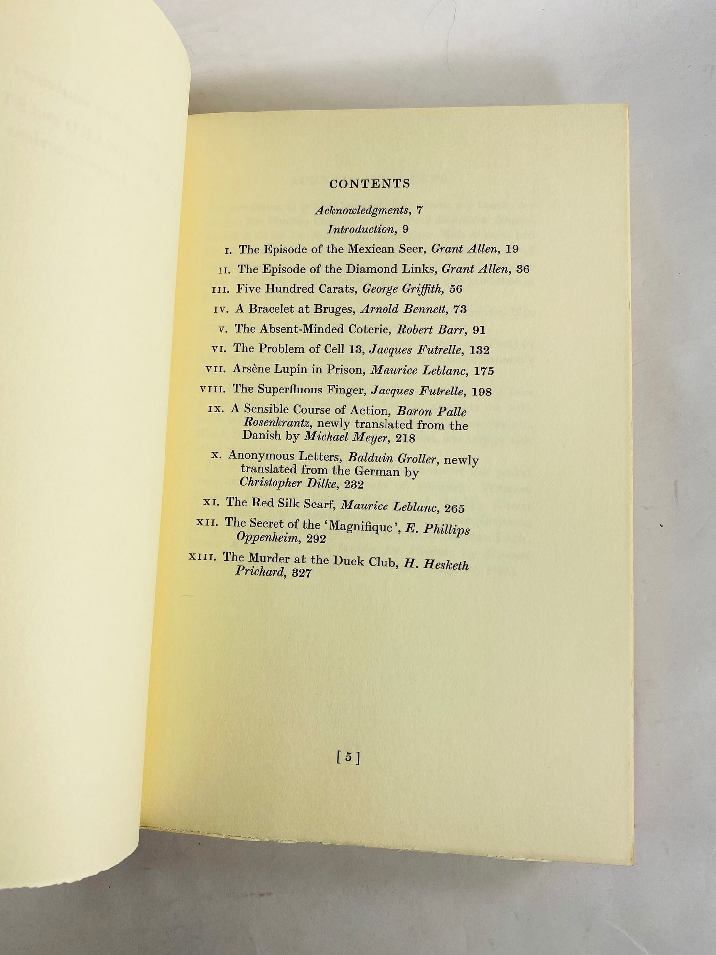 Cosmopolitan Crimes Foreign Rivals of Sherlock Holmes Vintage book compiled by Hugh Greene. Maurice Leblanc E Phillips Oppenheim Grant Allen