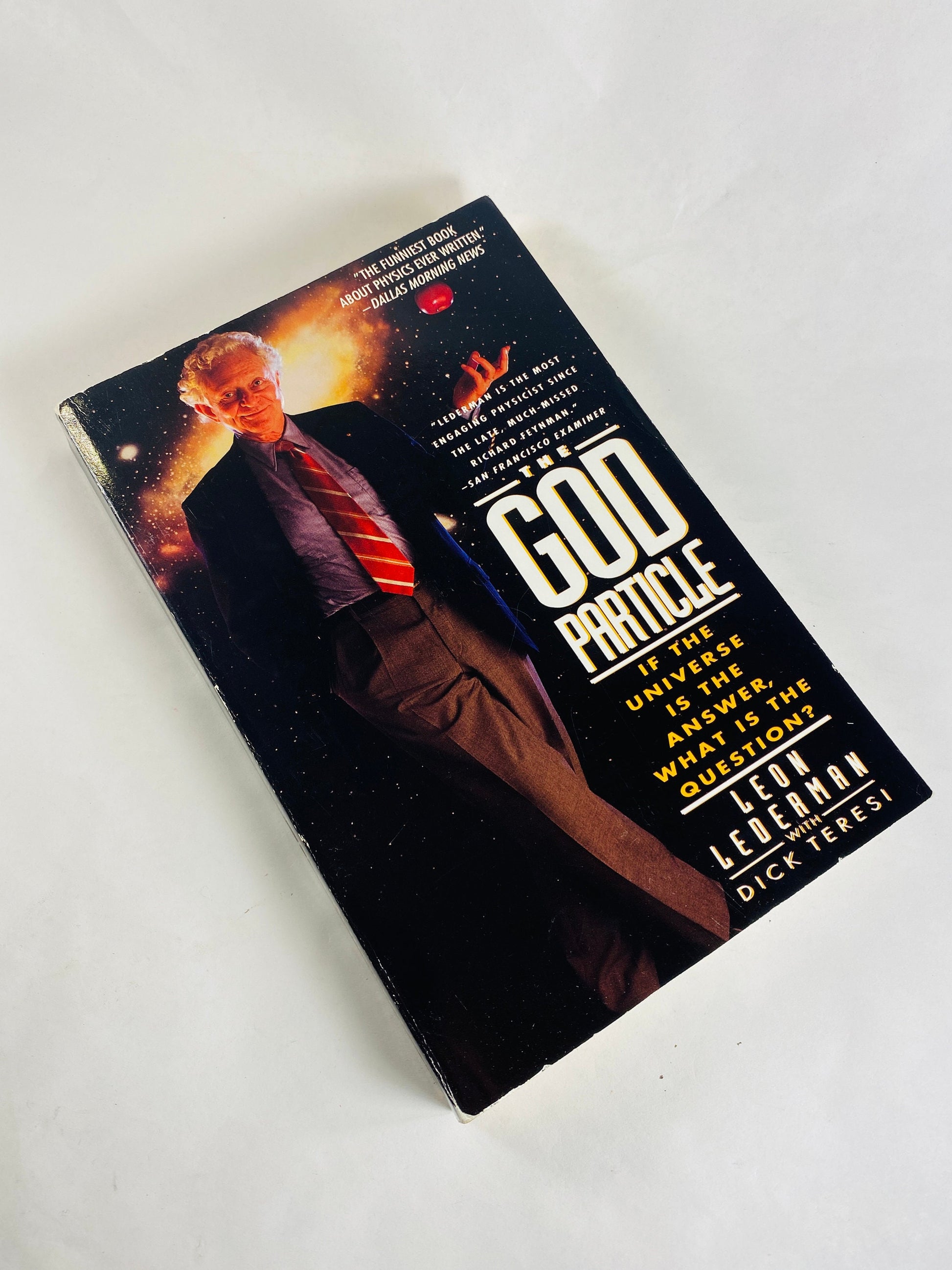 God Particle vintage paperback book by Leon Lederman circa 1994 about the eureka moments that brought us the secrets of the universe Science