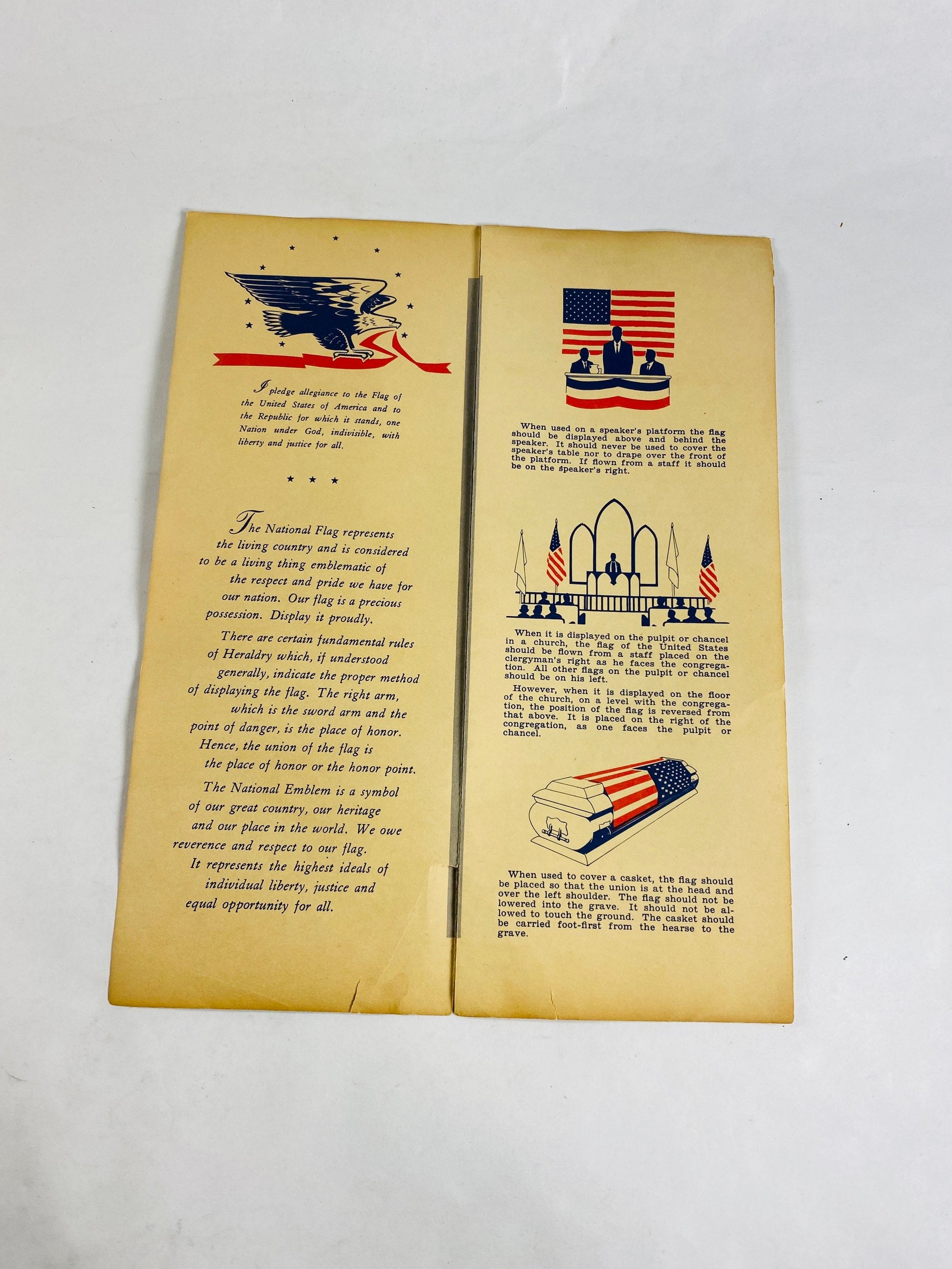 1971 Anin Flag Manufacturer advertising booklet featuring new Columbus Day Military vintage veteran gift.