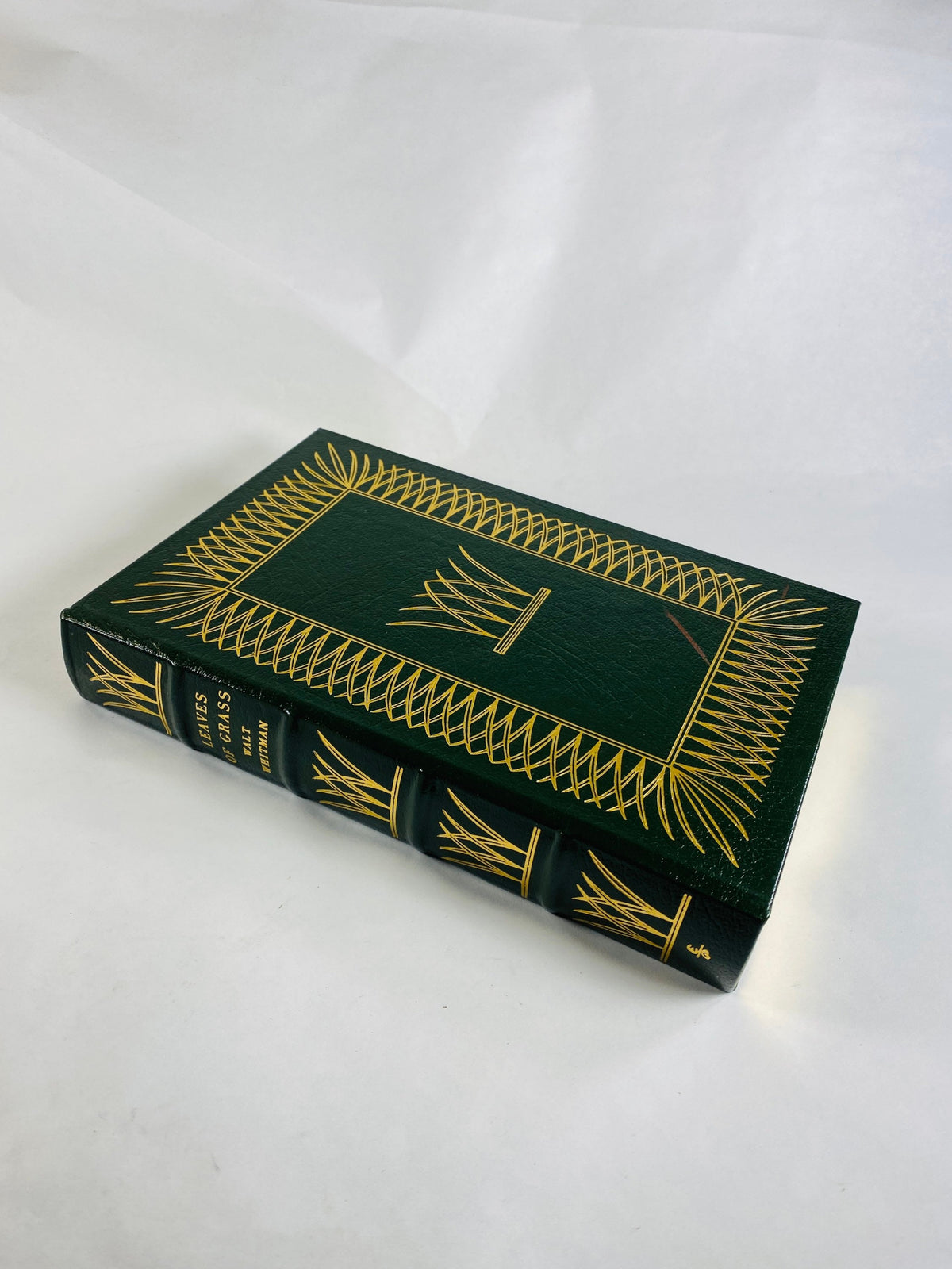 Leaves of Grass vintage EASTON PRESS book by Walt Whitman Vintage green leather decor with beautiful gilded gold circa 1977. Poetry