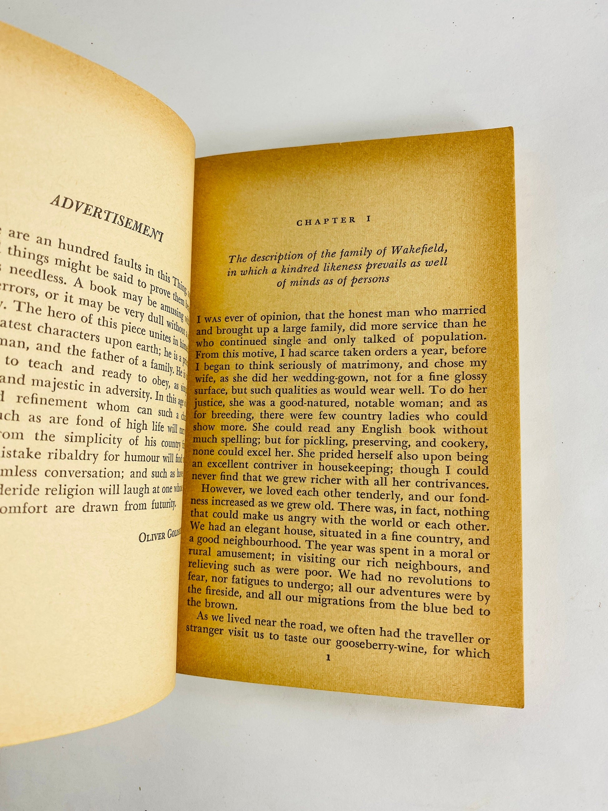 Vicar of Wakefield vintage Pocket Library paperback book by Oliver Goldsmith circa 1957 One of the best known English novels of all time