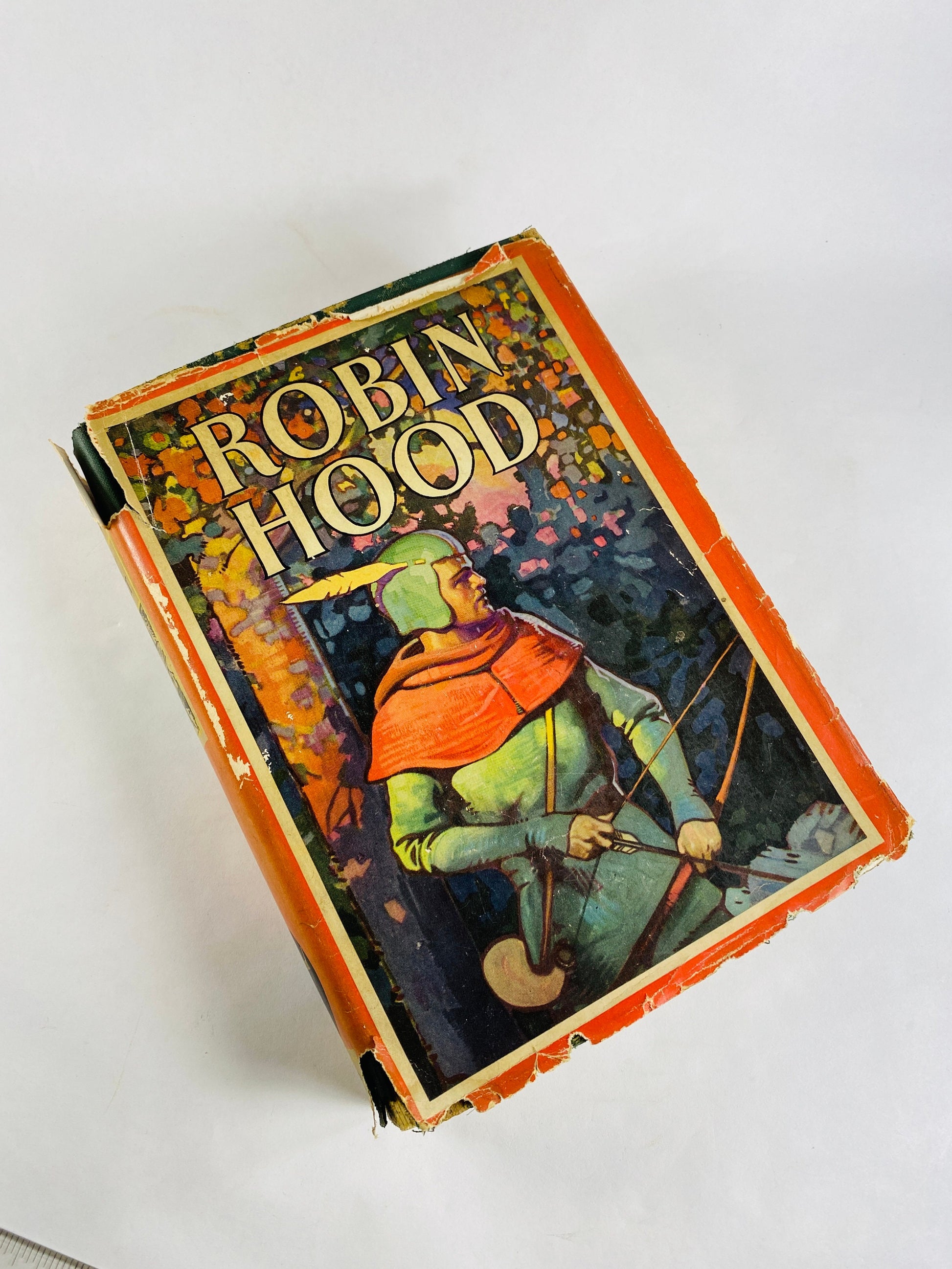 Robin Hood Beautiful vintage book by Henry GIlbert circa 1932 illustrated by Frank Godwin with Dust Jacket