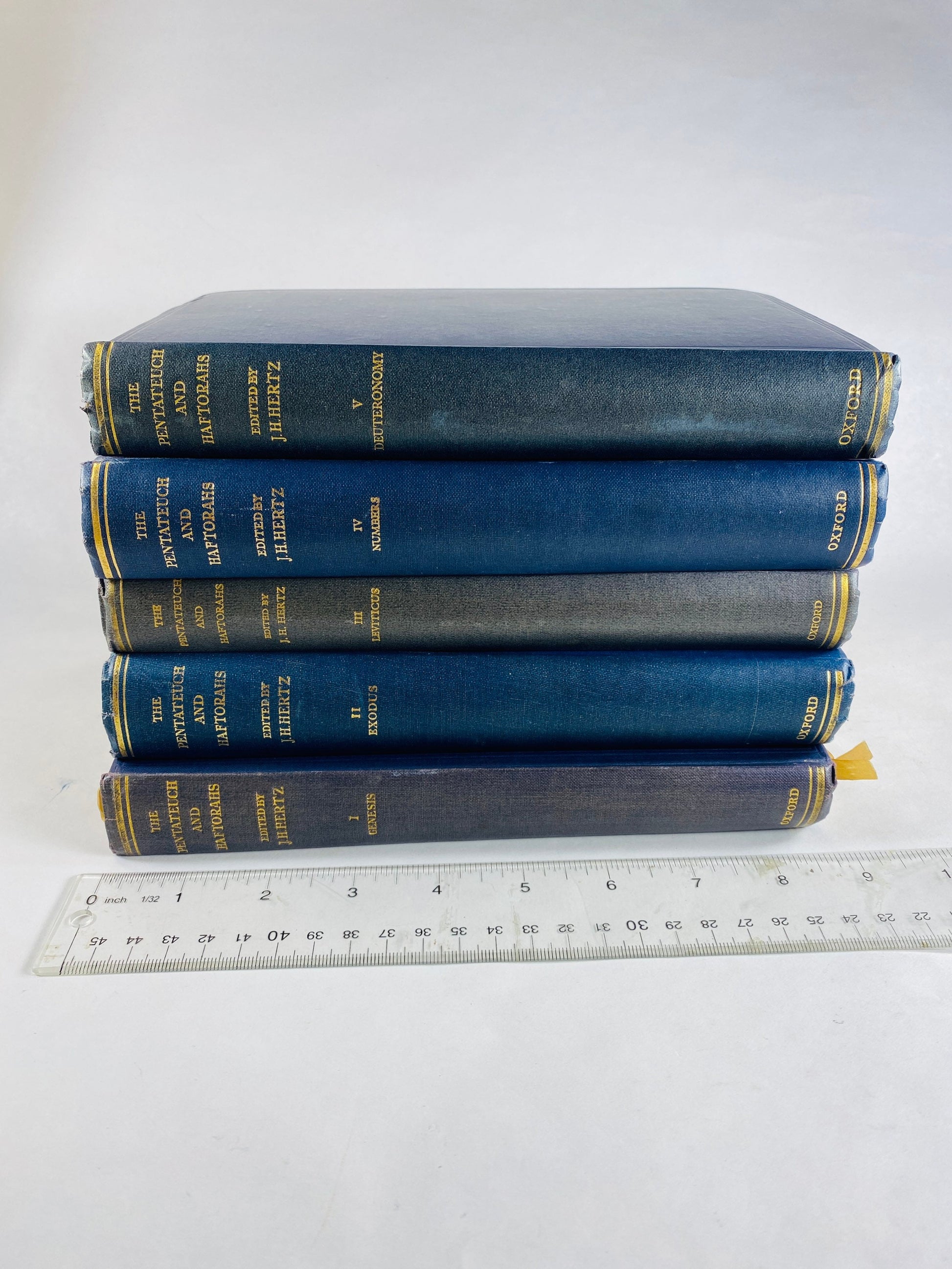 COMPLETE vintage Oxford University English Hebrew Pentateuch & Haftorahs Book set by Joseph Hertz London printing blue and gold decor 1945