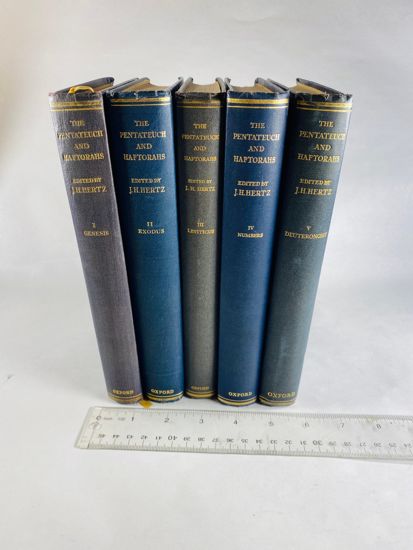 COMPLETE vintage Oxford University English Hebrew Pentateuch & Haftorahs Book set by Joseph Hertz London printing blue and gold decor 1945