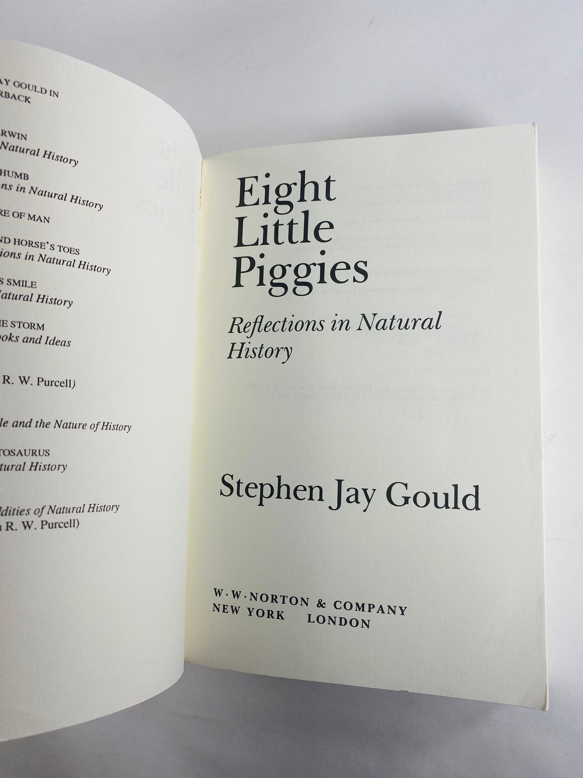 Eight Little Piggies vintage paperback book by Stephen Jay Gould circa 1995. Reflections in Natural History