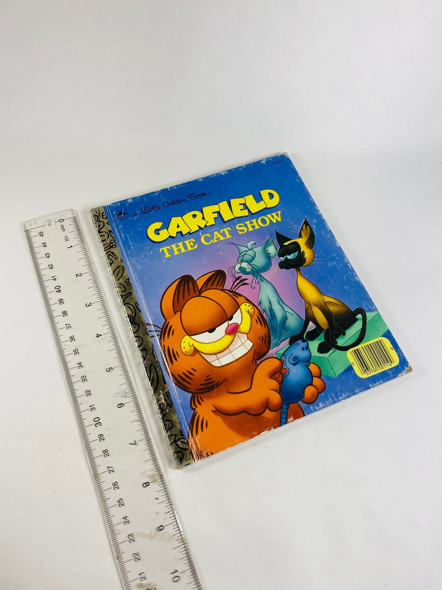 Garfield the Cat vintage Little Golden Book GenX stocking stuffer The Cat Show cartoon