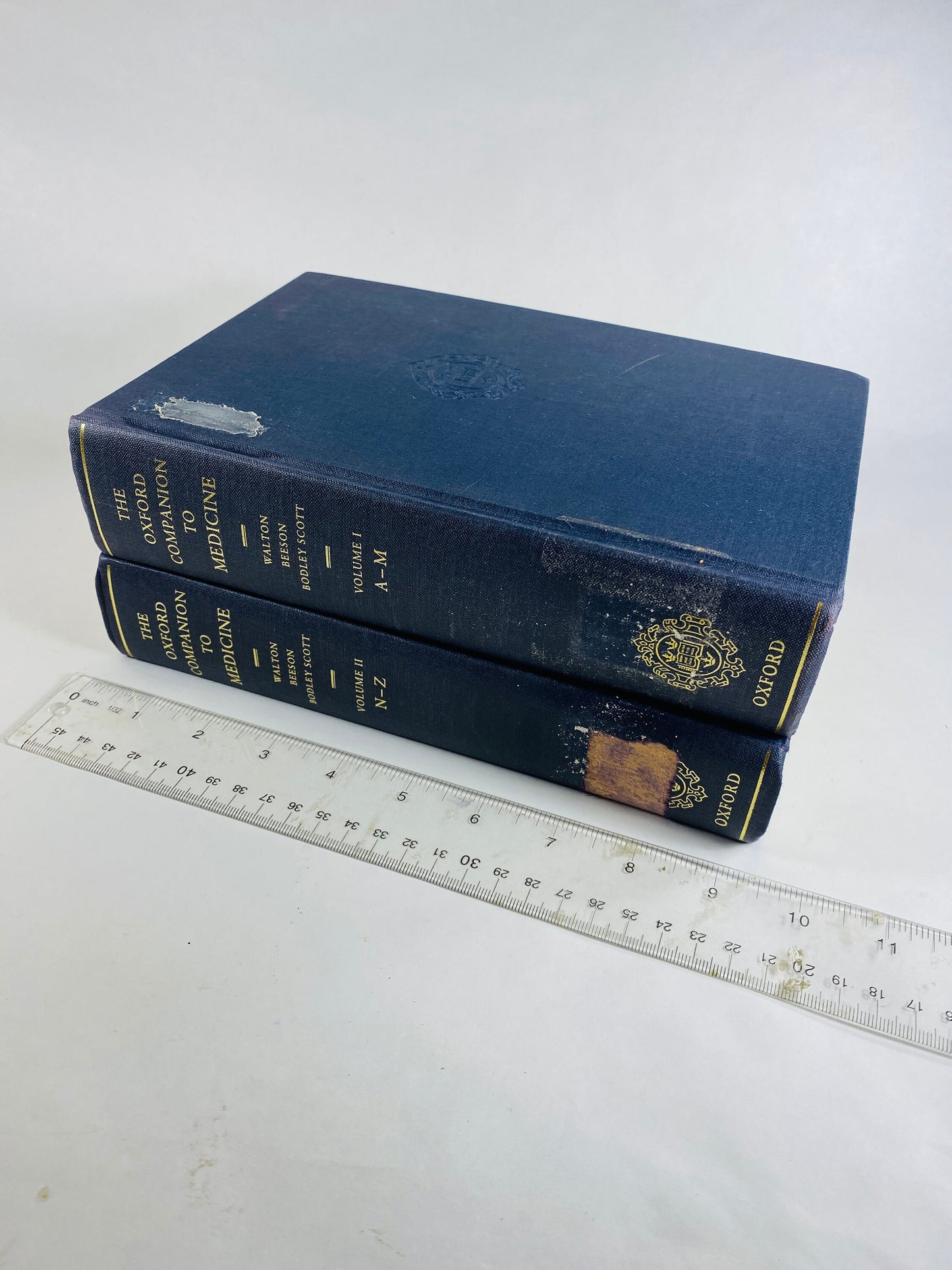 Oxford Companion to Medicine vintage book set circa 1986 blue & gold bookshelf decor Decorative old book lot