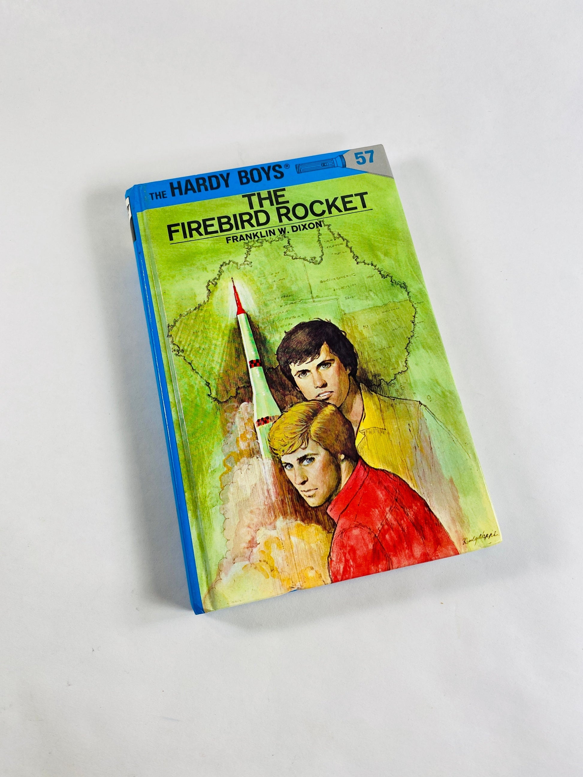 Hardy Boys vintage books by Franklin Dixon Glossy Flashlight Picture cover books. Blue tween teen mystery series home reading