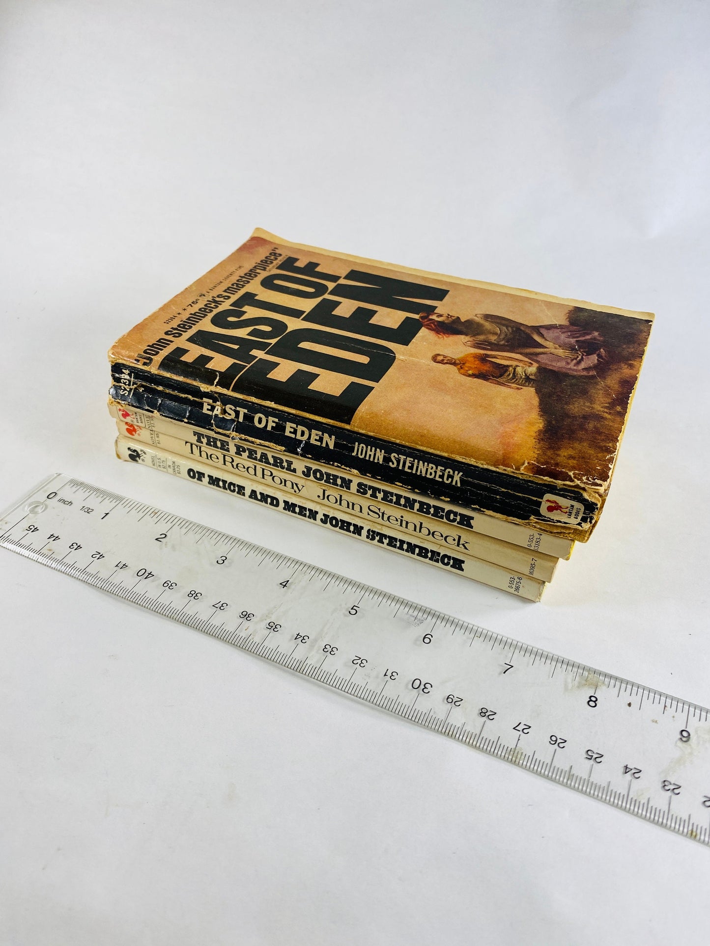 John Steinbeck East of Eden Red Horse Pearl vintage paperback book Of Mice and Men Pulitzer Prize Bantum circa 1980s