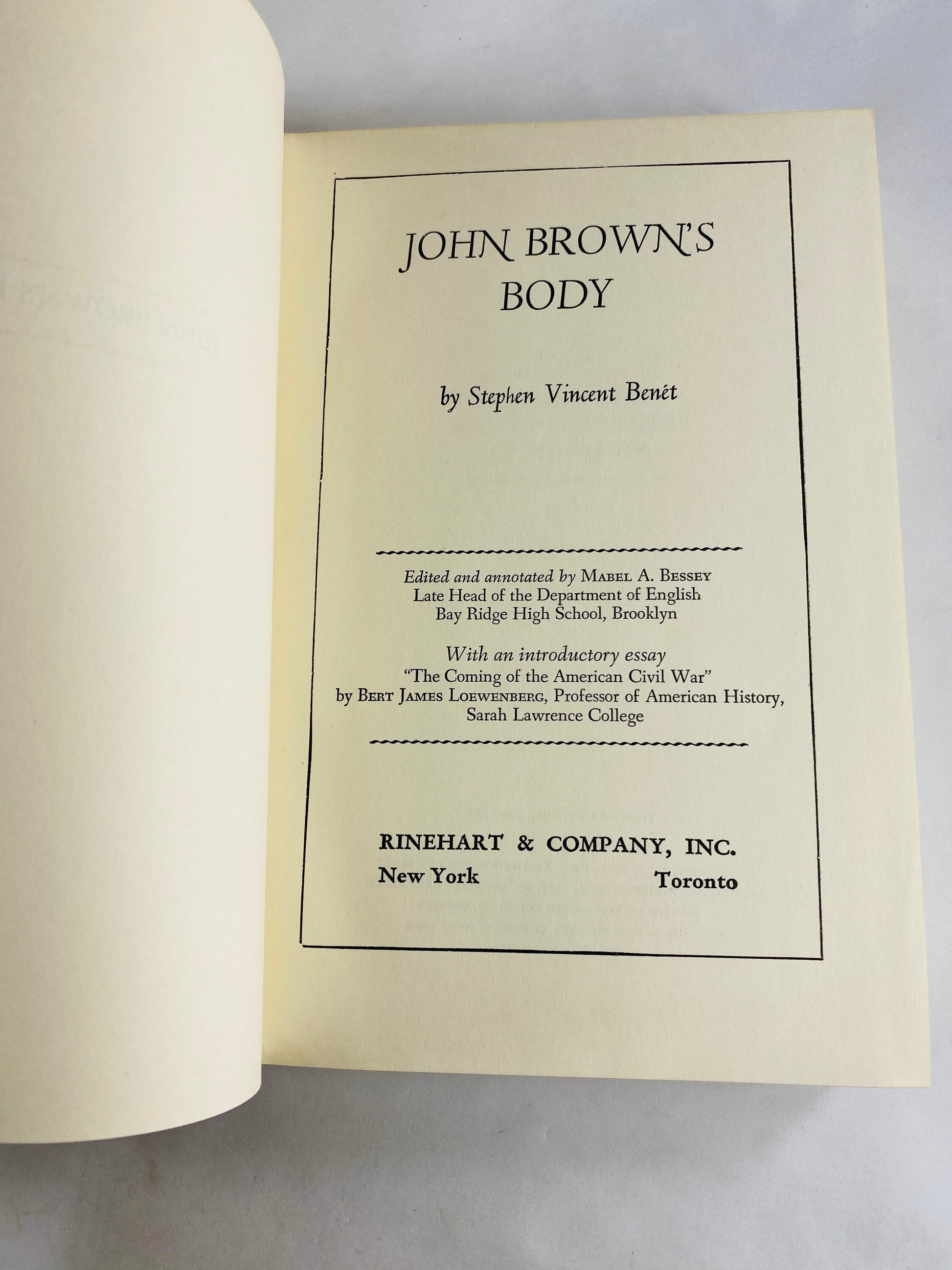 John Brown's Body Vintage book circa 1959 by Stephen Vincent Benet. Epic poem about abolitionist who raided Harpers Ferry. Civil War