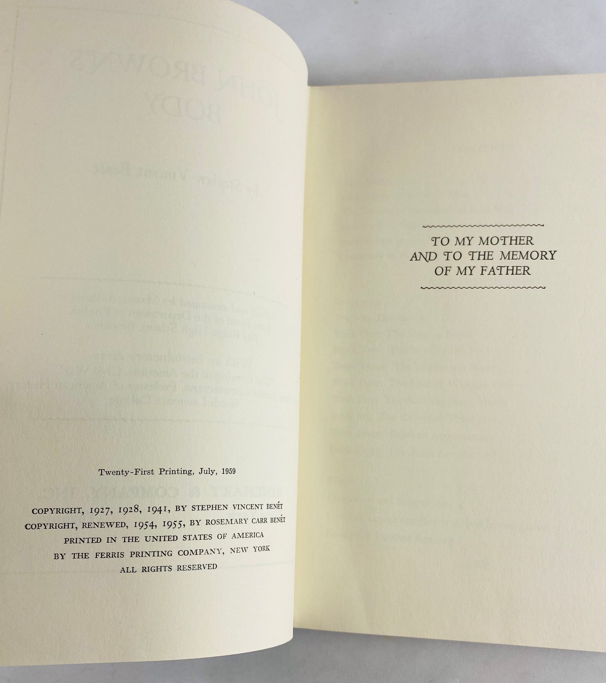 John Brown's Body Vintage book circa 1959 by Stephen Vincent Benet. Epic poem about abolitionist who raided Harpers Ferry. Civil War