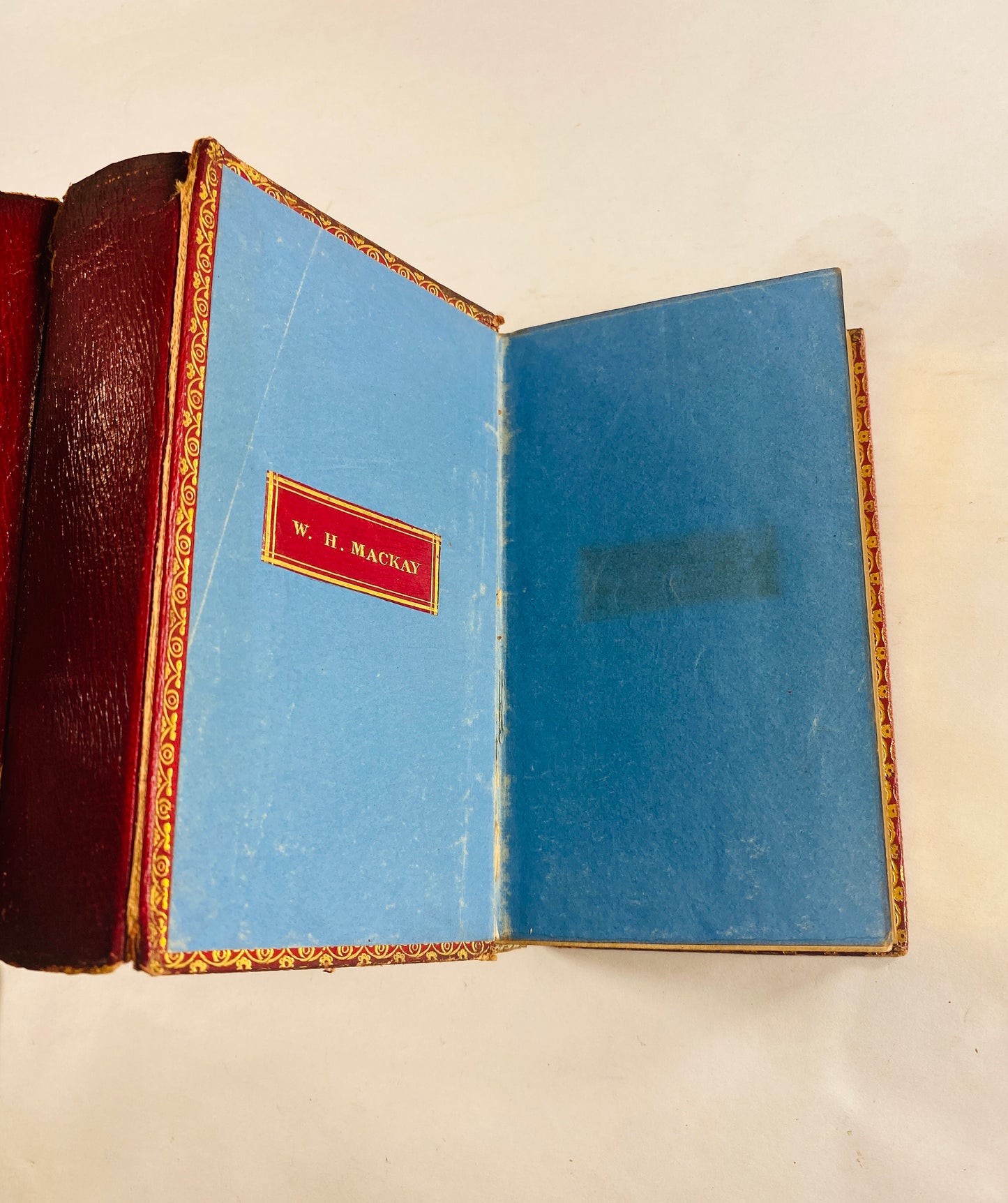 1820 Holy Bible Oxford Worn red Morocco Leather Cover, Collingwood Post Revolutionary War Old Testament Jesus Christ Miniature Collectible