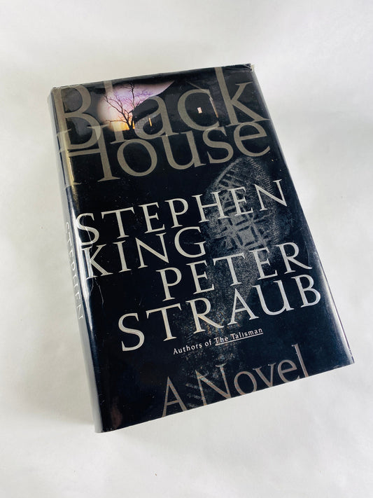 Black House by Stephen King Peter Straub vintage book circa 2001 about a boy who traveled to a parallel universe to save his mother