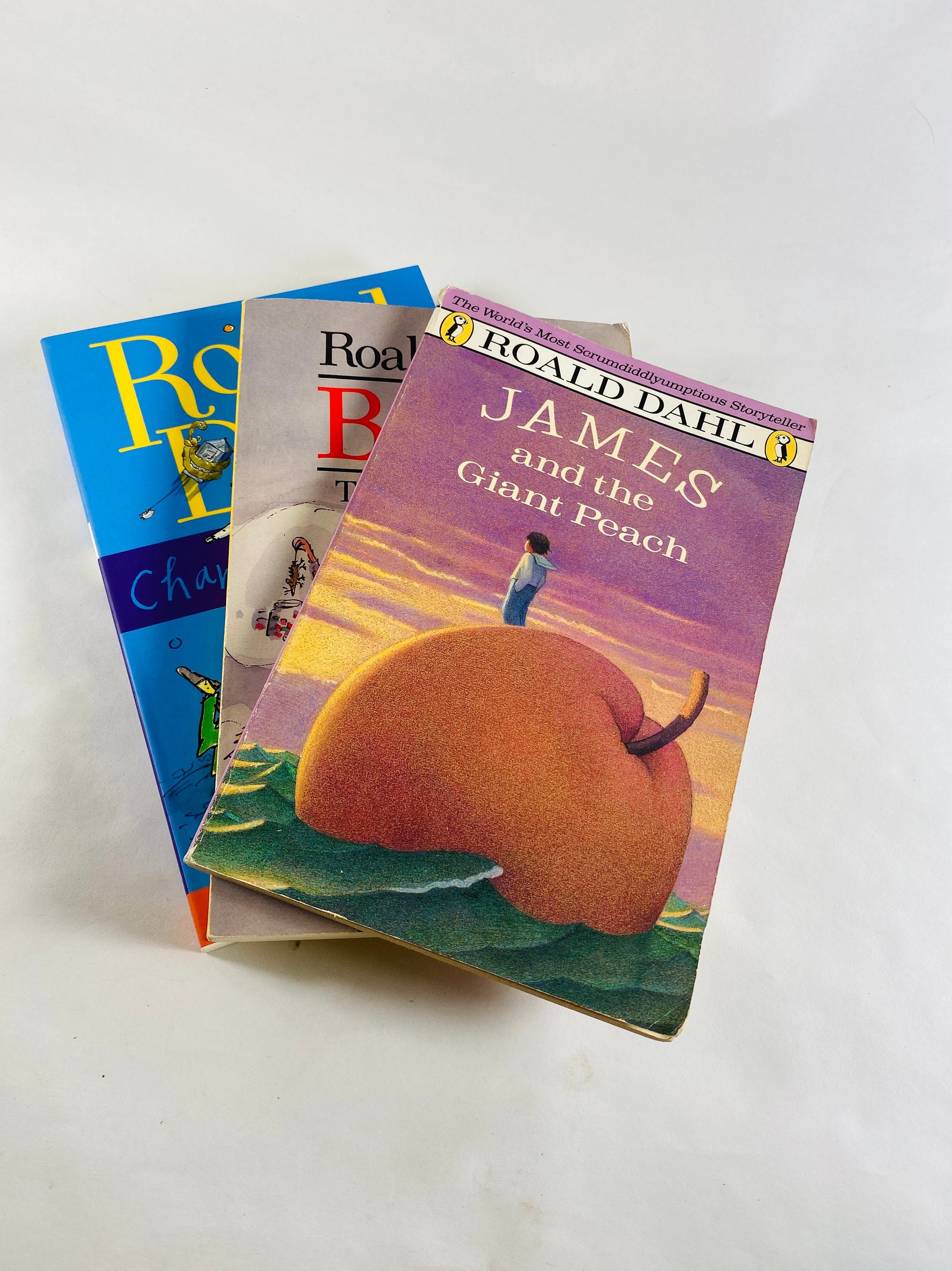 Roald Dahl Vintage paperback book set James and the Giant Peach, Boy, Charlie and the Chocolate Factory circa 1985
