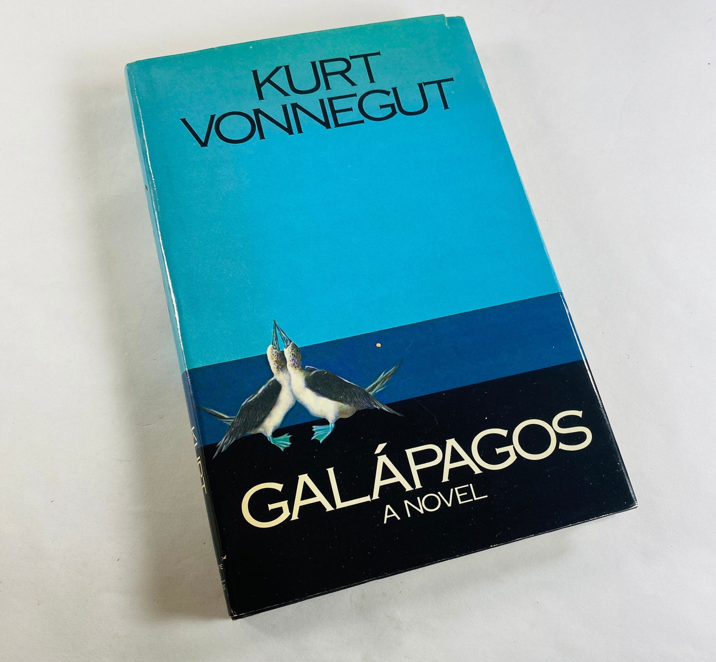 Galapagos by Kurt Vonnegut vintage book EARLY PRINTING circa 1985 author of Breakfast of Champions Goodbye Blue Monday