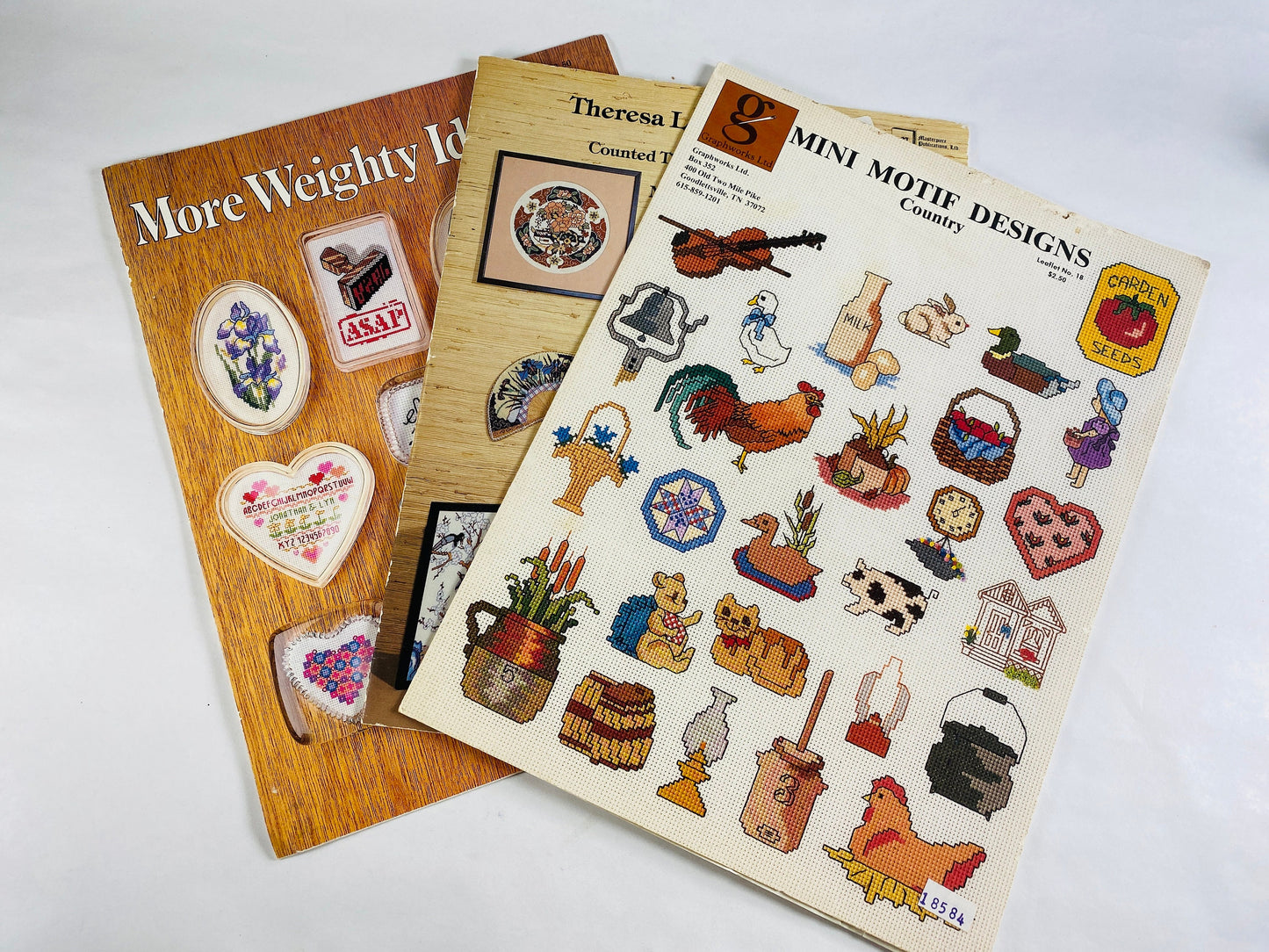 Vintage lot of needlepoint stitches motifs and patterns from the 1970s-1980s embroidery instructions cross stitch mini