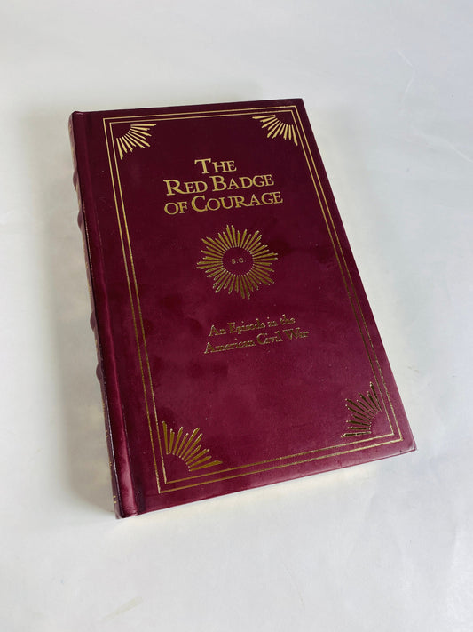 Red Badge of Courage by Stephen Crane An Episode in the American Civil War vintage book Union army soldier against Confederates