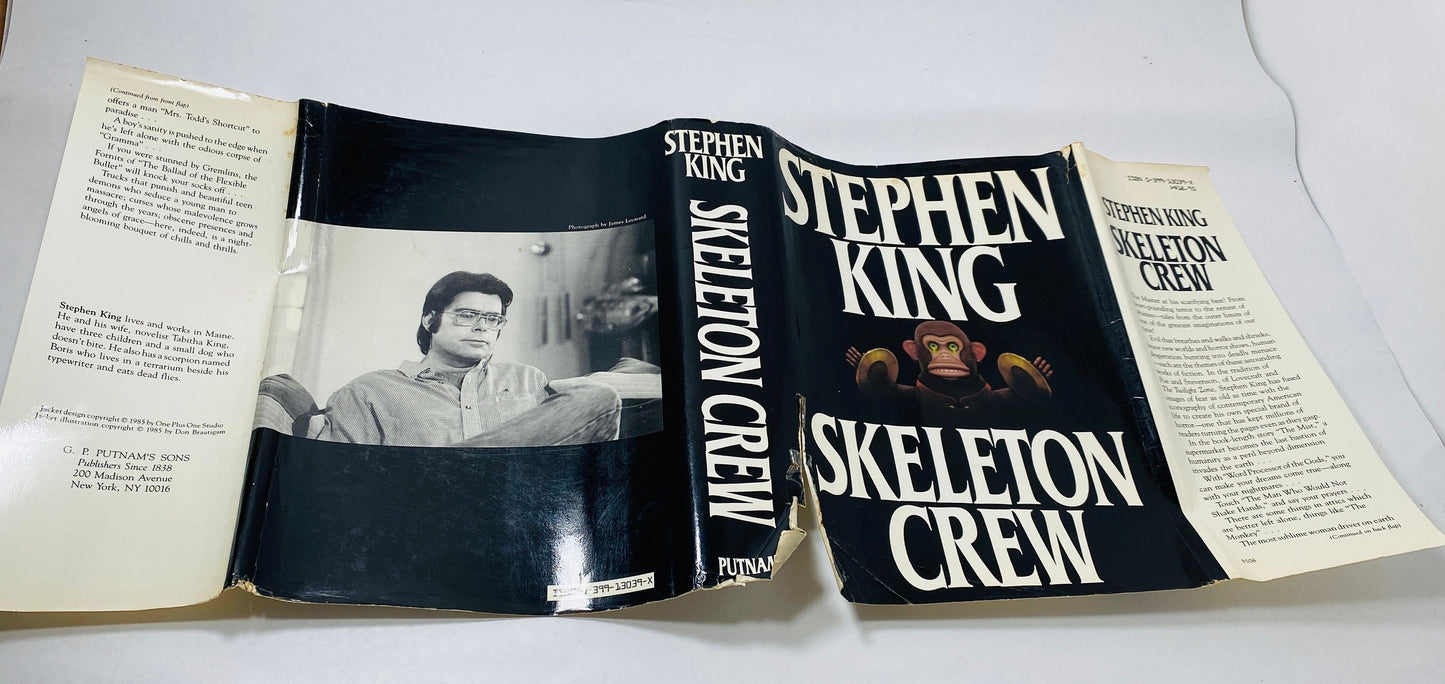 Skeleton Crew by Stephen King FIRST EDITION vintage book circa 1985 with dust jacket Horror book lover Gift