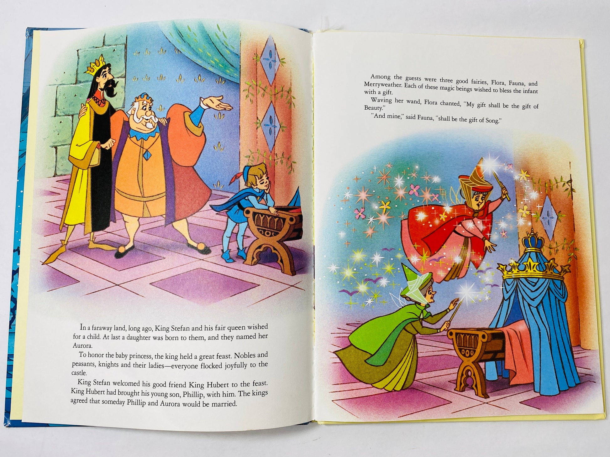 SLeeping Beauty large vintage FIRST EDITION book circa 1986 Walt Disney movie studio pictures golden book