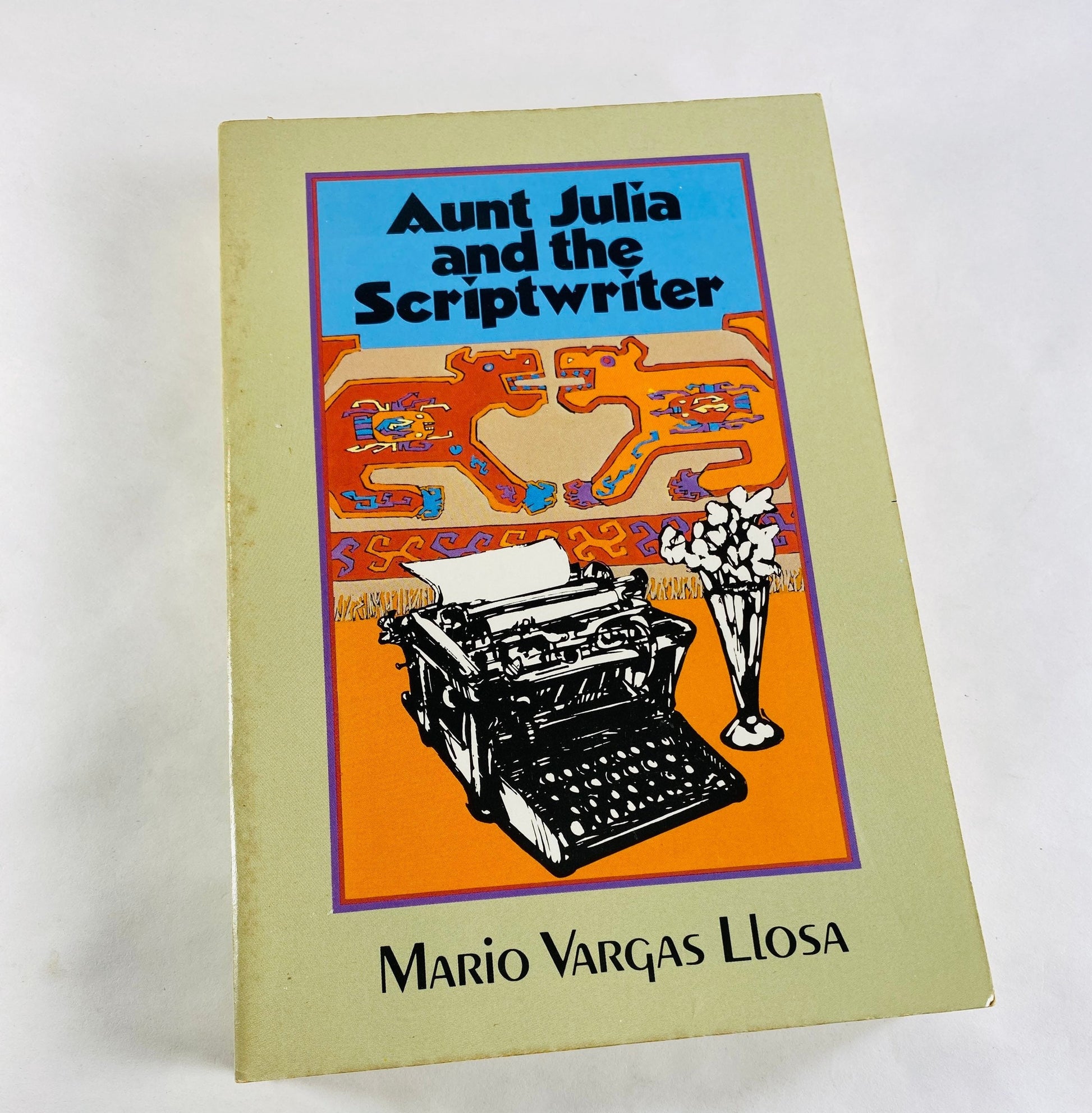 1982 Aunt Julia and the Scriptwriter by Mario Vargas Llosa Vintage paperback book set in Peru who has an affair with his aunt