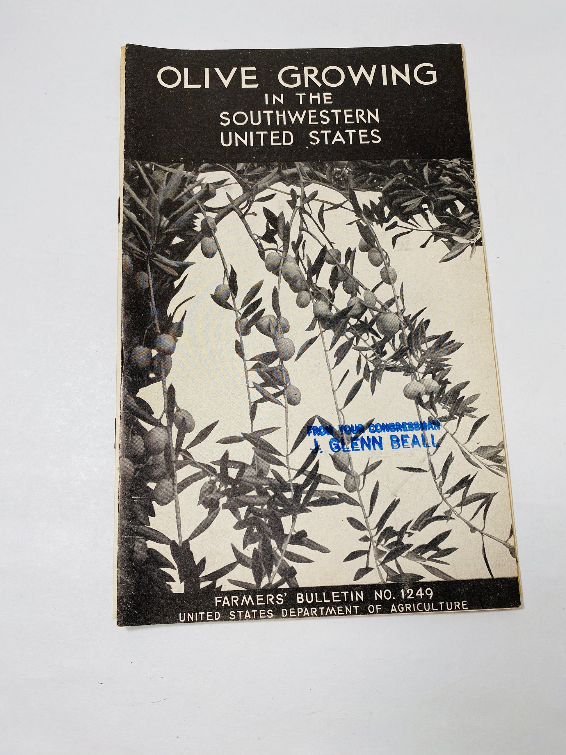 1940s Vintage Agriculture Department farm booklets peas canning olives grapes peppers sorghums barley wheat homestead