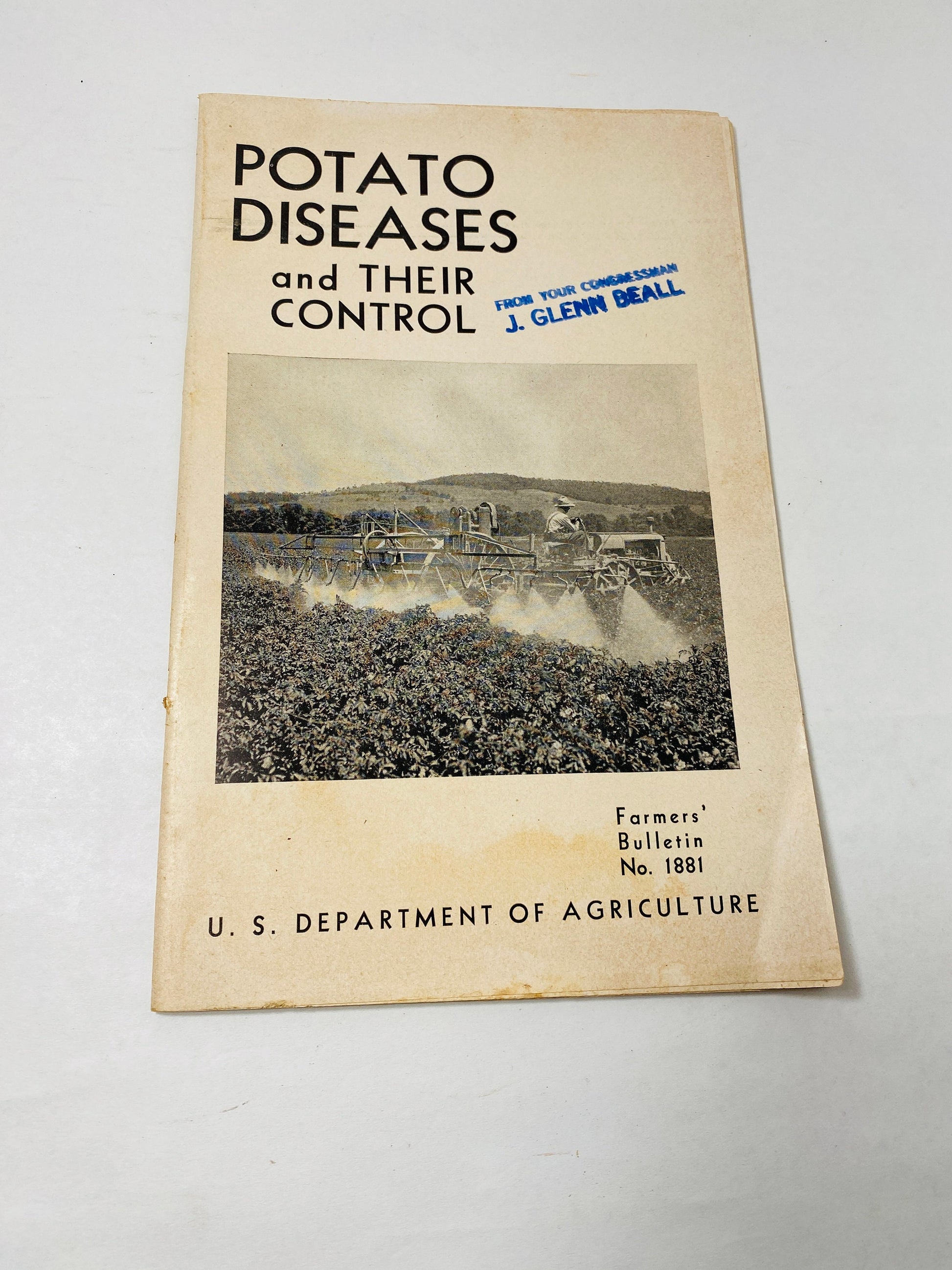 1940s Vintage Agriculture Department farm booklets potato harvesting diseases storage leafhopper homestead