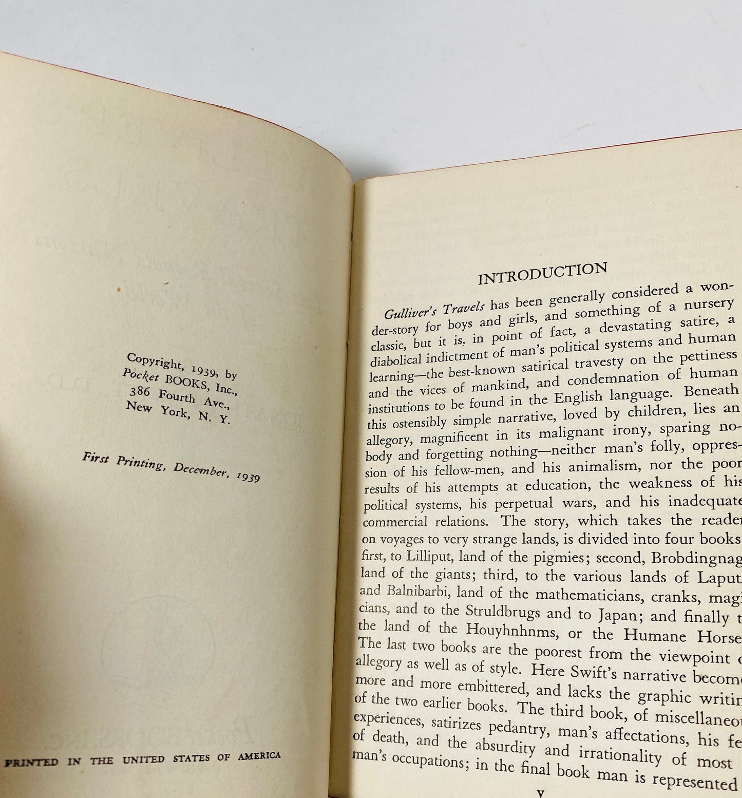 1939 Gulliver's Travels vintage paperback book Complete and Unabridged Pocket Edition Into Some Remote Regions of the World Jonathan Swift