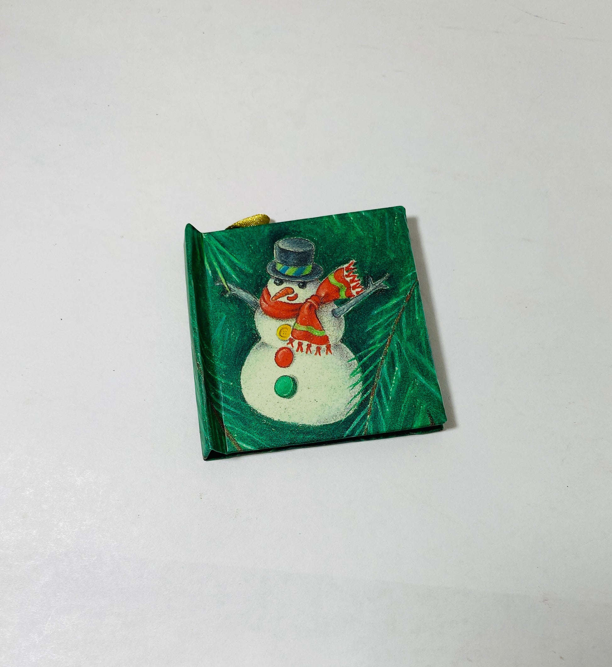 Vintage 1980s Christmas miniature book ornaments Wind in the Willows Twas Night Before We Three Kings Santa Claus Stocking stuffer decor