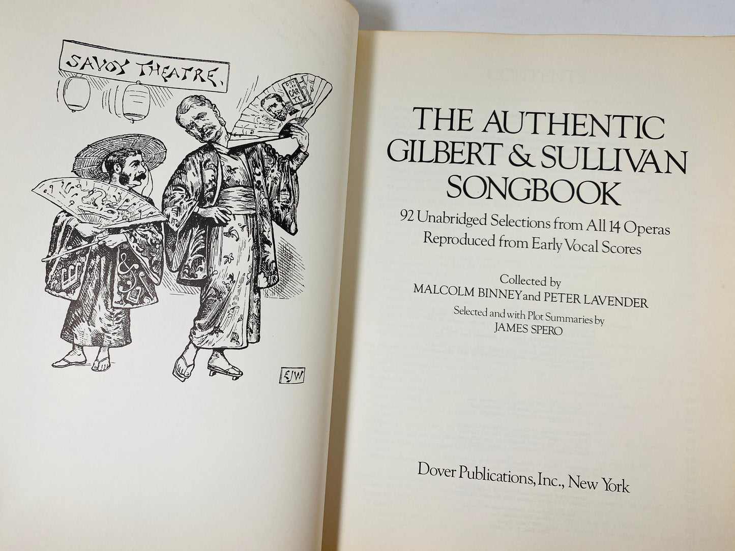 Gilbert & Sullivan Songbook LARGE vintage music score selections from all 14 operas Pirates of Penzance circa 1977