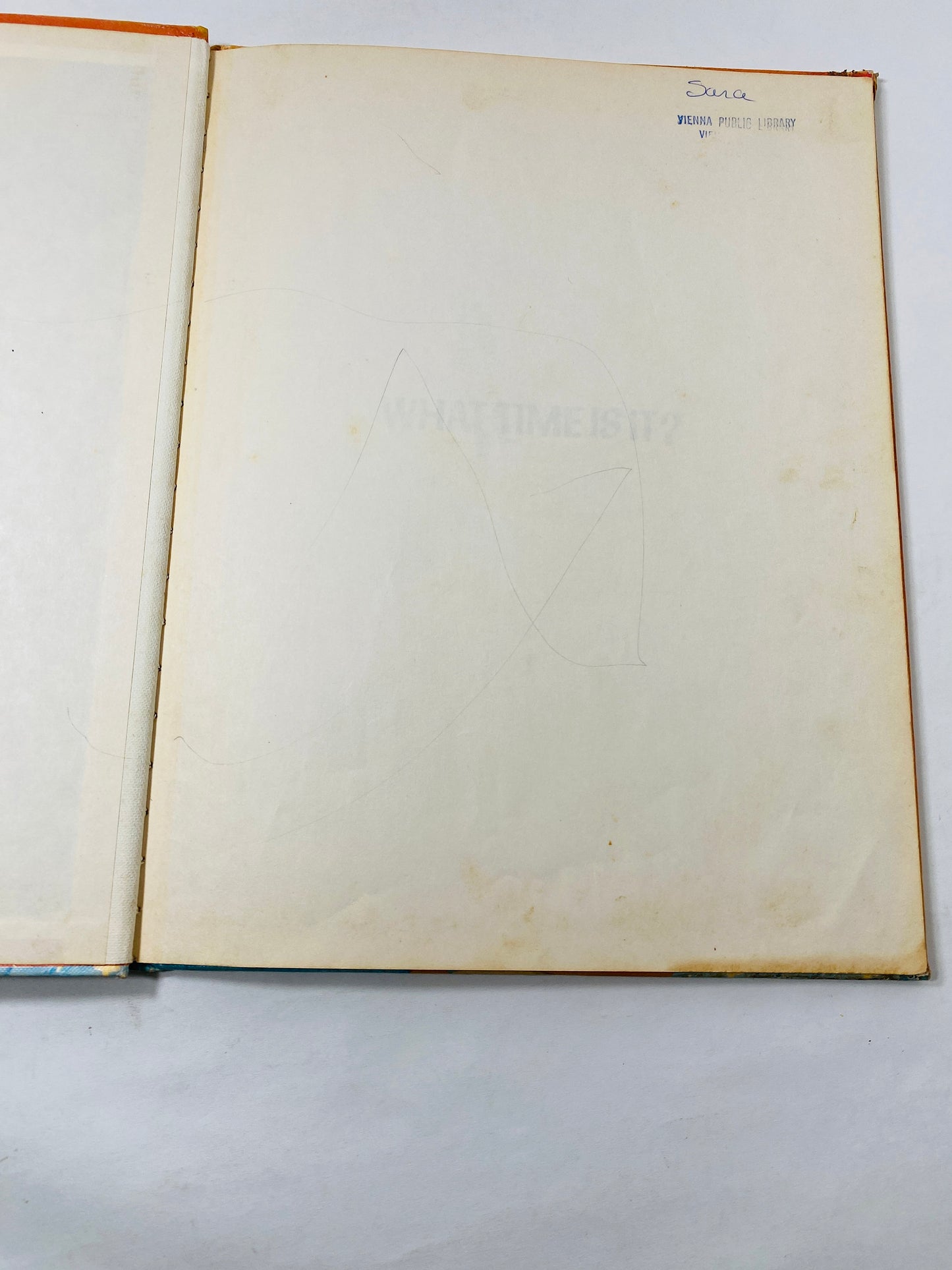 What time is it? Vintage Book about learning how to tell time circa 1974 LARGE childrens book about telling time on a clock educational