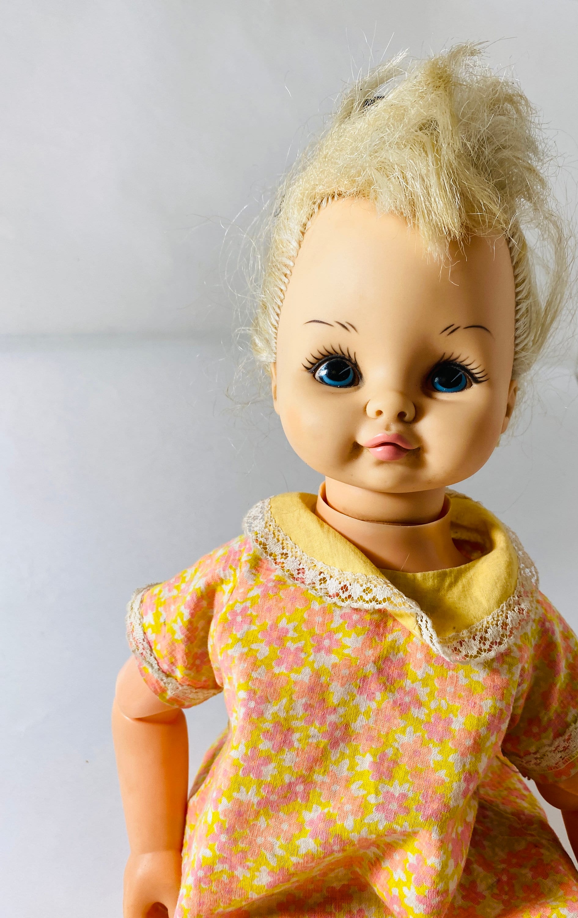 Vintage 1970 Horsman Peggy Pen Pal poseable doll beautiful Collectible childrens toy Nursery