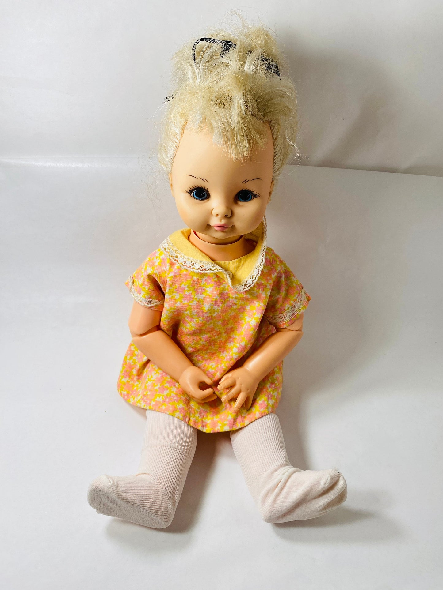 Vintage 1970 Horsman Peggy Pen Pal poseable doll beautiful Collectible childrens toy Nursery