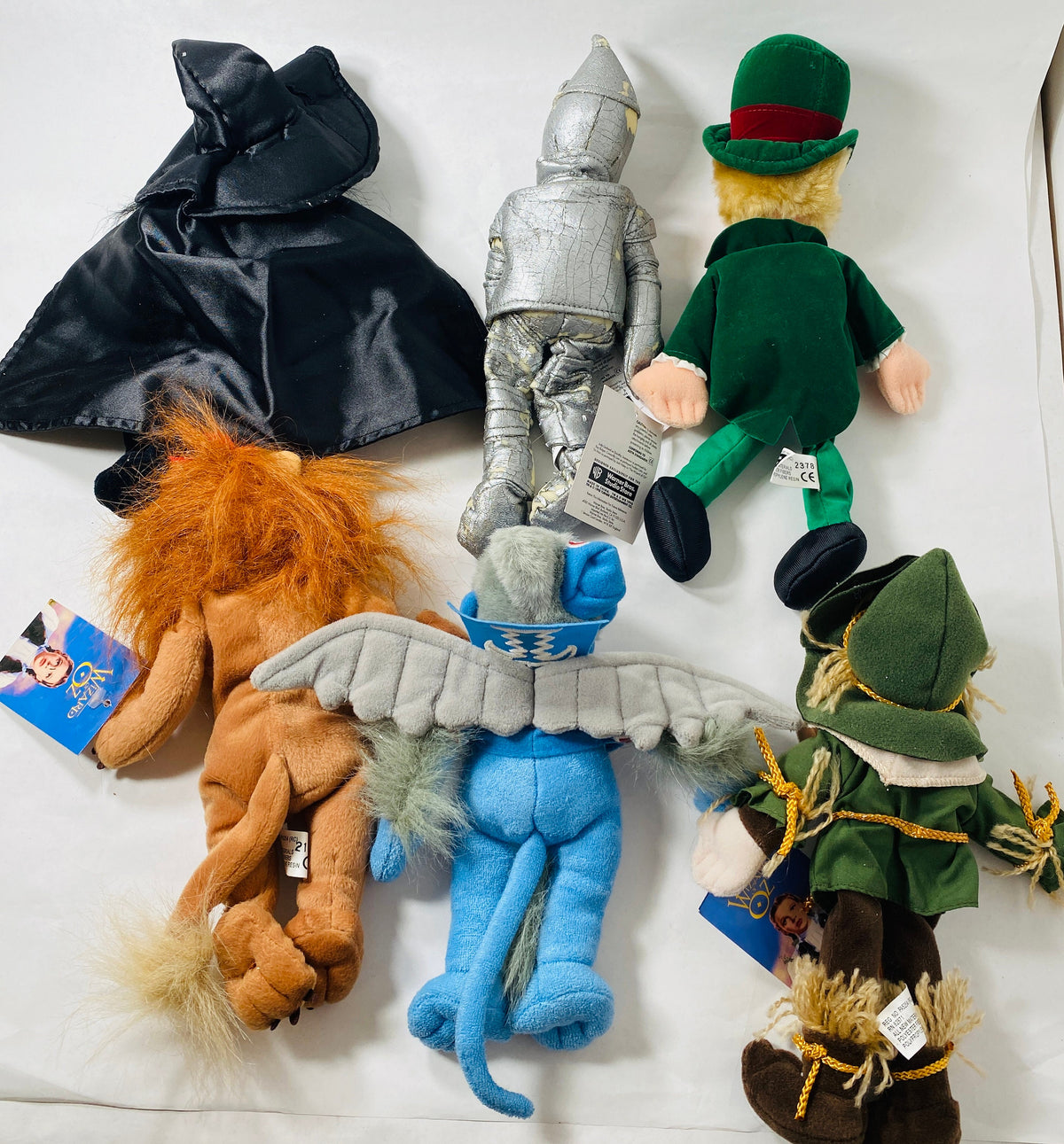 Wizard of Oz Vintage 1998 Warner Bros Wizard of Oz Plush Flying Winged Monkey Doll Bean Bag witch scare crow tin man lion little man Wicked