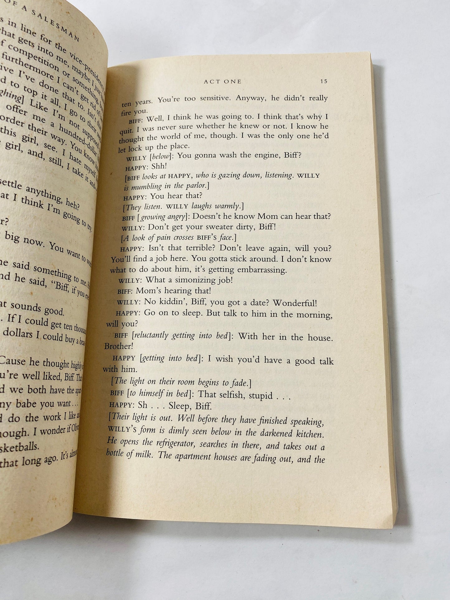 Arthur Miller's Death of a Salesman Vintage Penguin paperback book circa 1998 One of the greatest American plays ever written. Willy Loman