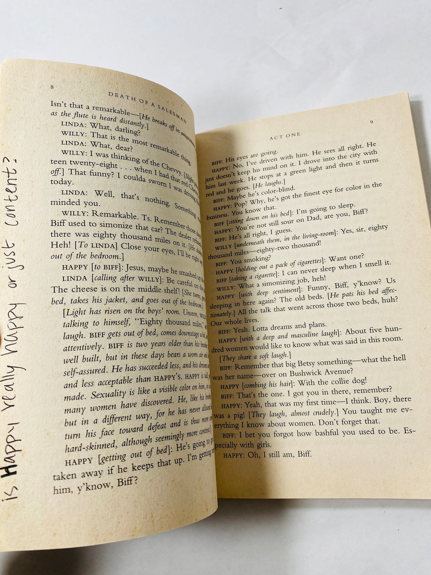 Arthur Miller's Death of a Salesman Vintage Penguin paperback book circa 1998 One of the greatest American plays ever written. Willy Loman