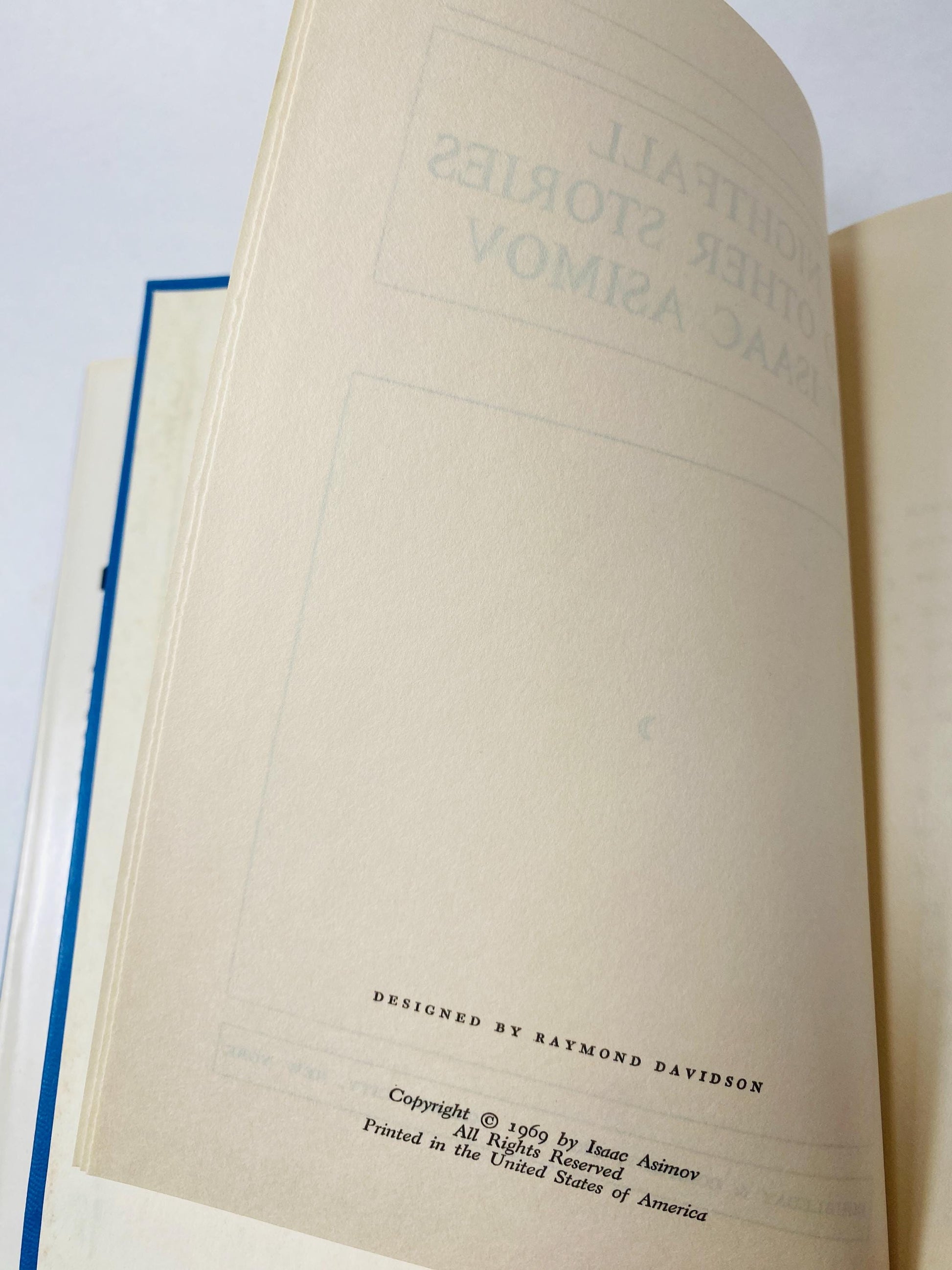 Nightfall vintage book by Isaac Asimov circa 1969 science fiction the single most famous US sf story of all time
